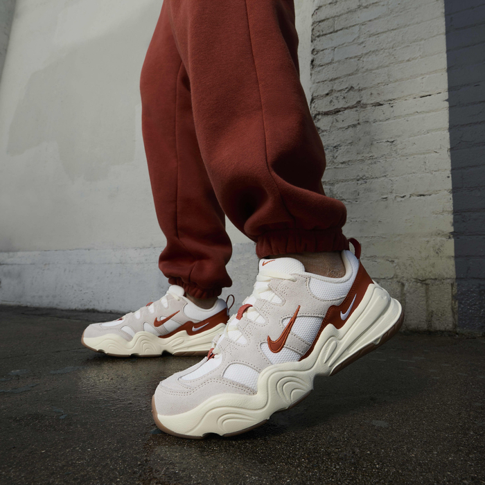 Nike Tech Hera image number 1 Nike Tech Hera image number 1