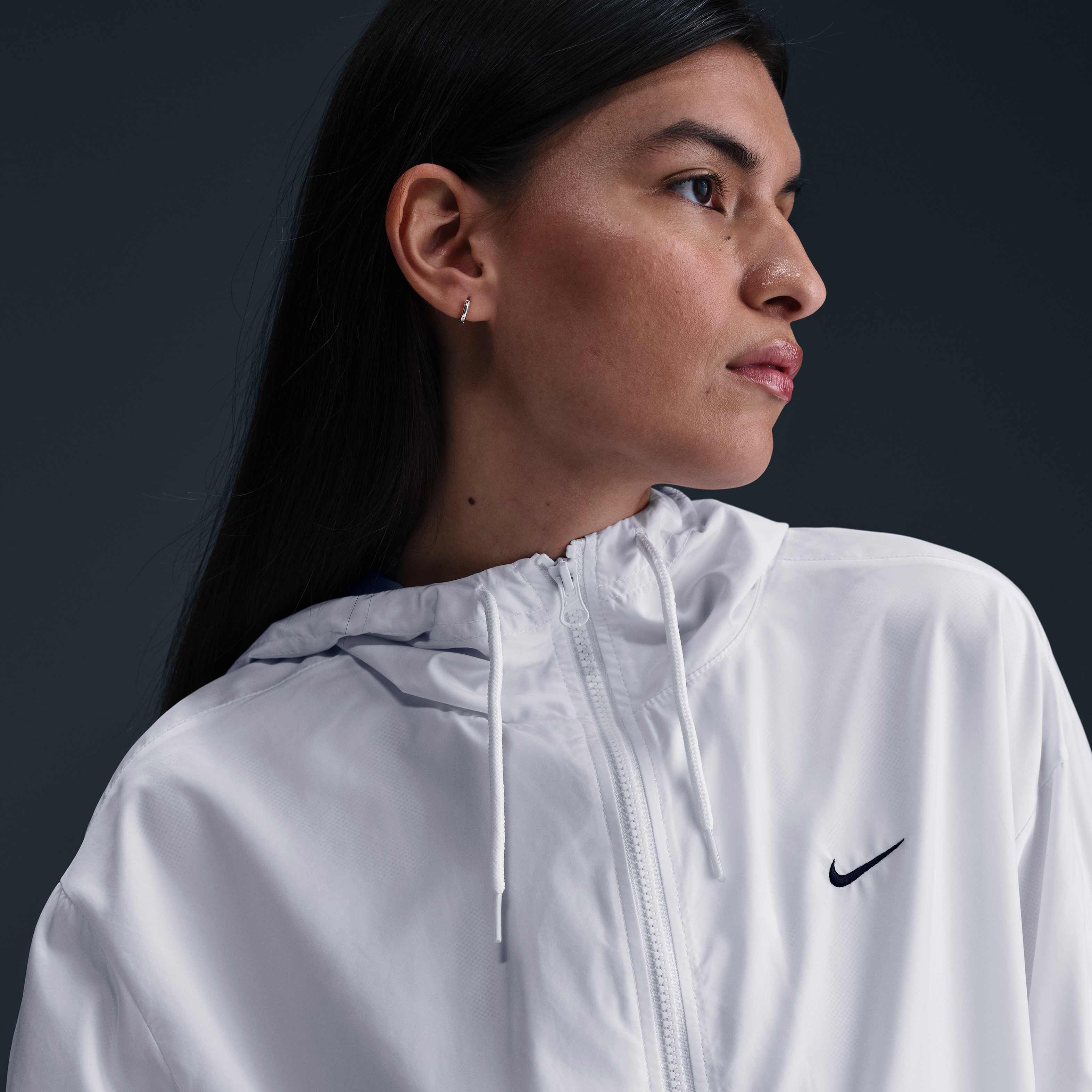 Nike Sportswear Classic Wovens image number 2