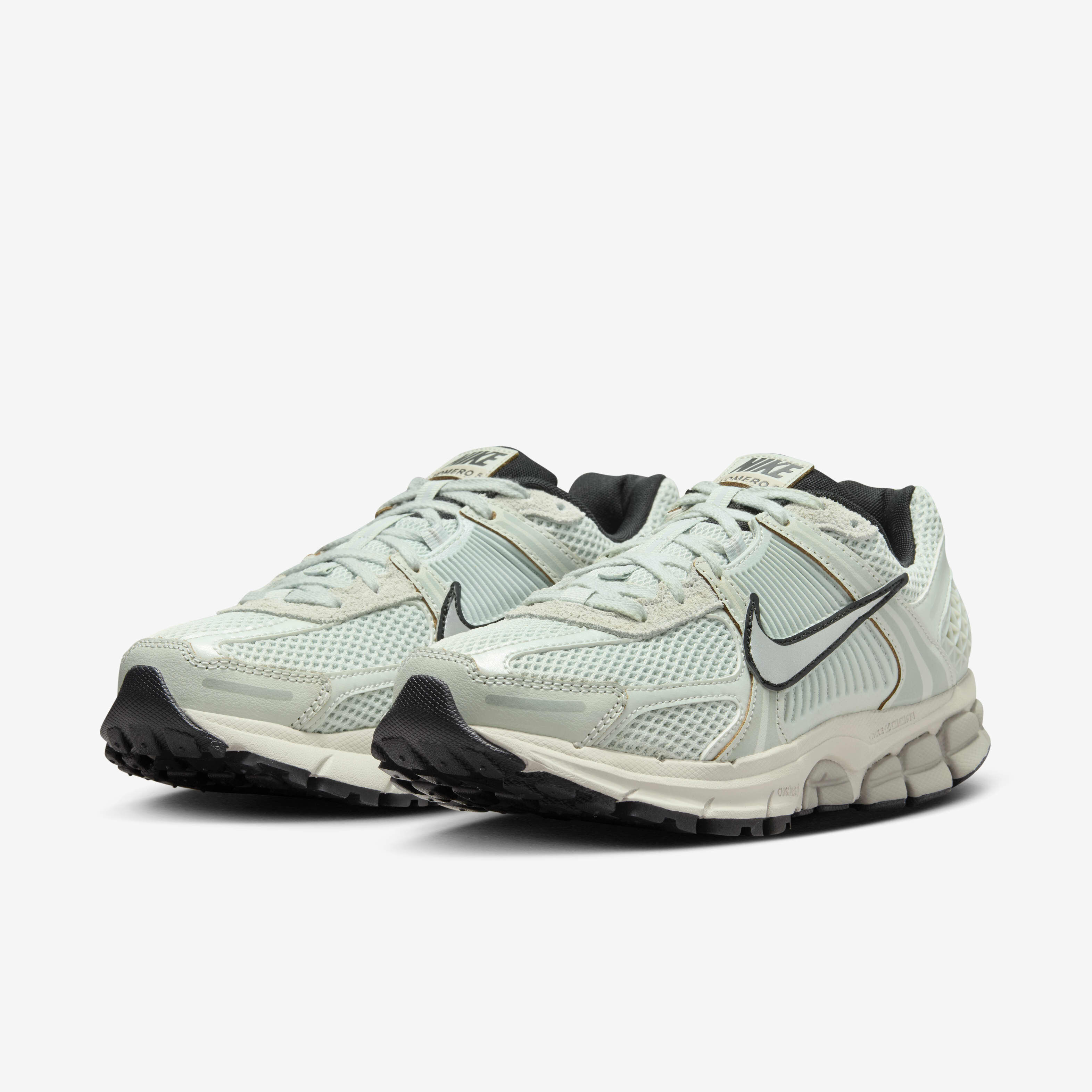 Nike zoom vomero womens sale 2025