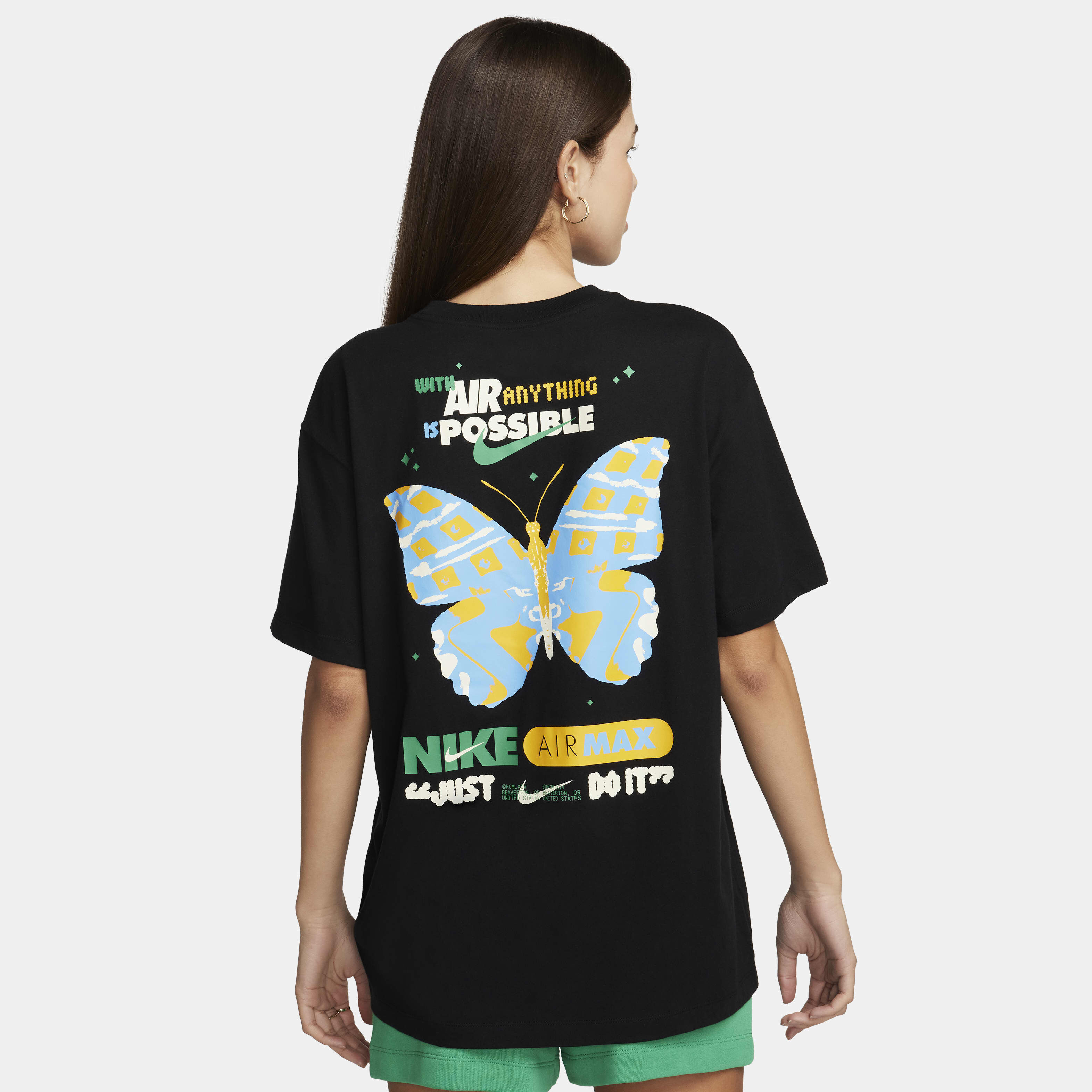 Nike 270 react t shirt clearance