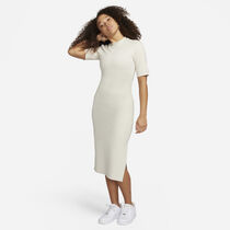 Nike Sportswear Essential