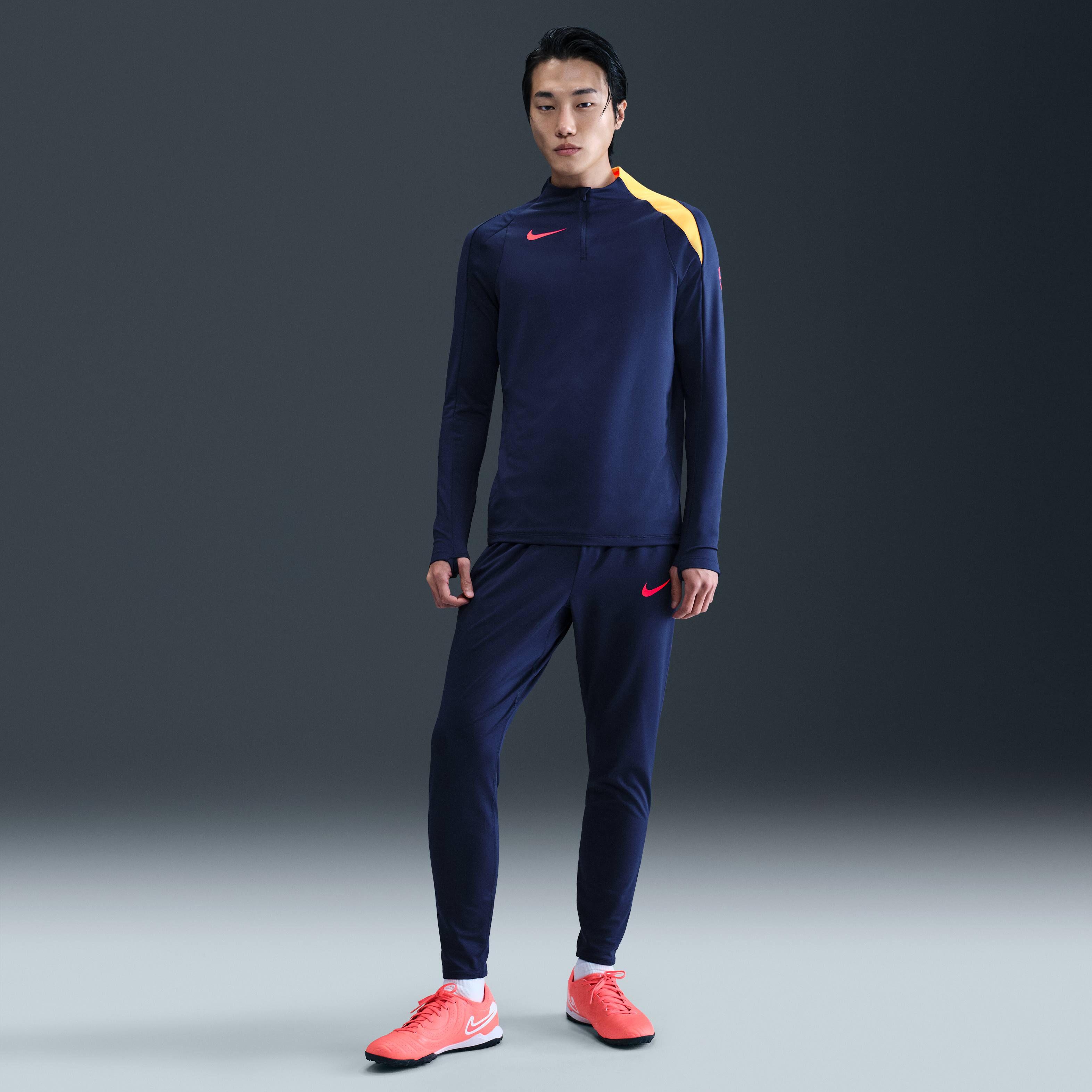 Nike Strike image number 3