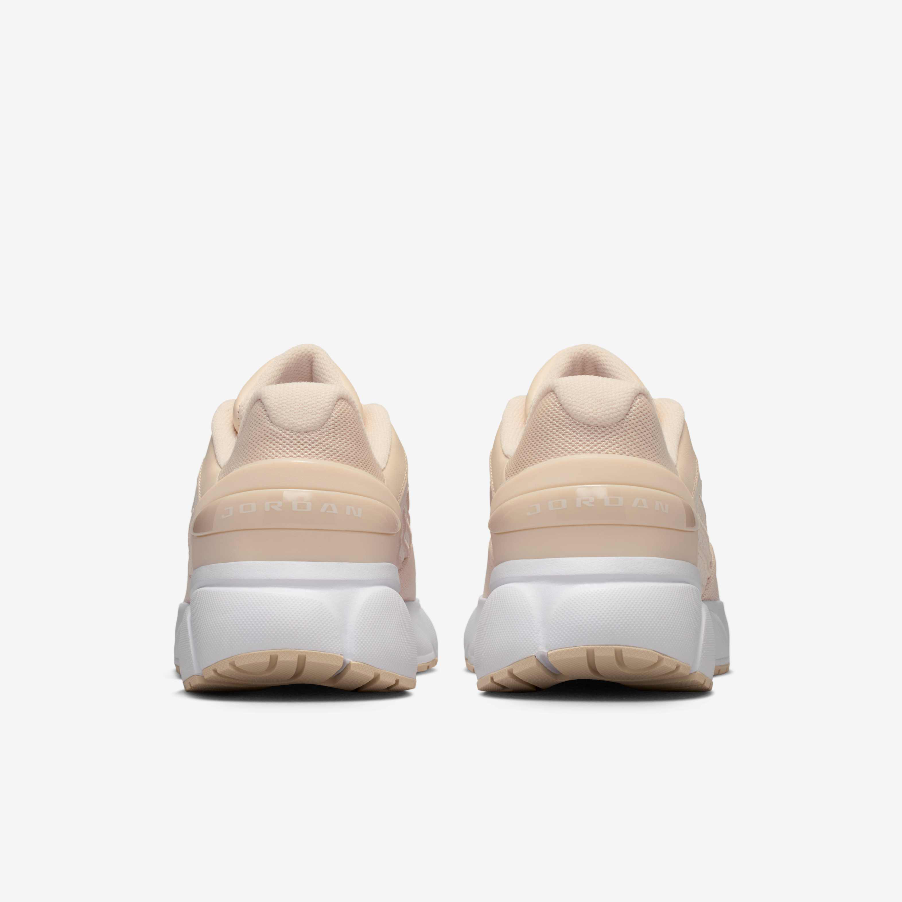 جوردن ترنر فلو image number 5