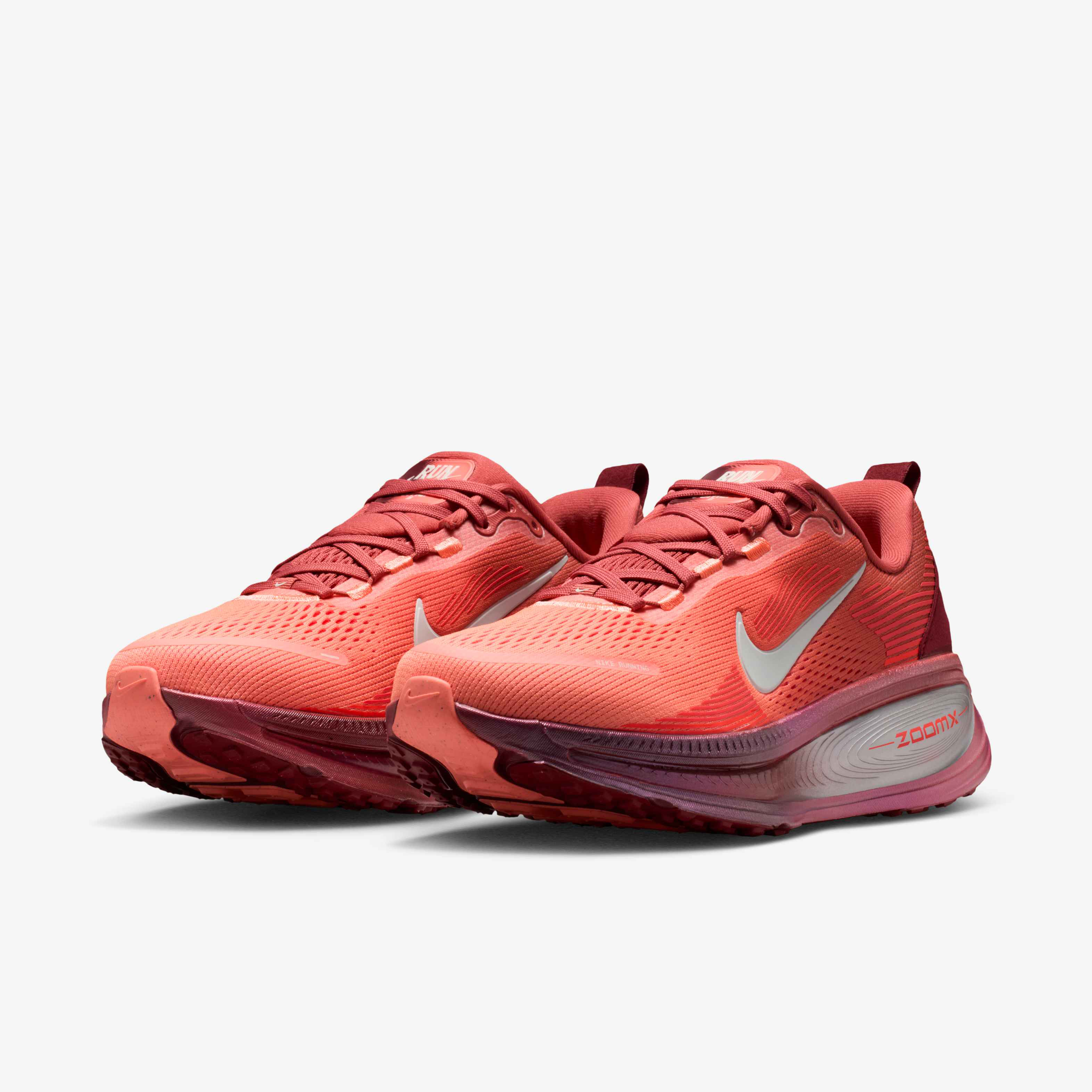 Nike Vomero 18 SE image number 4