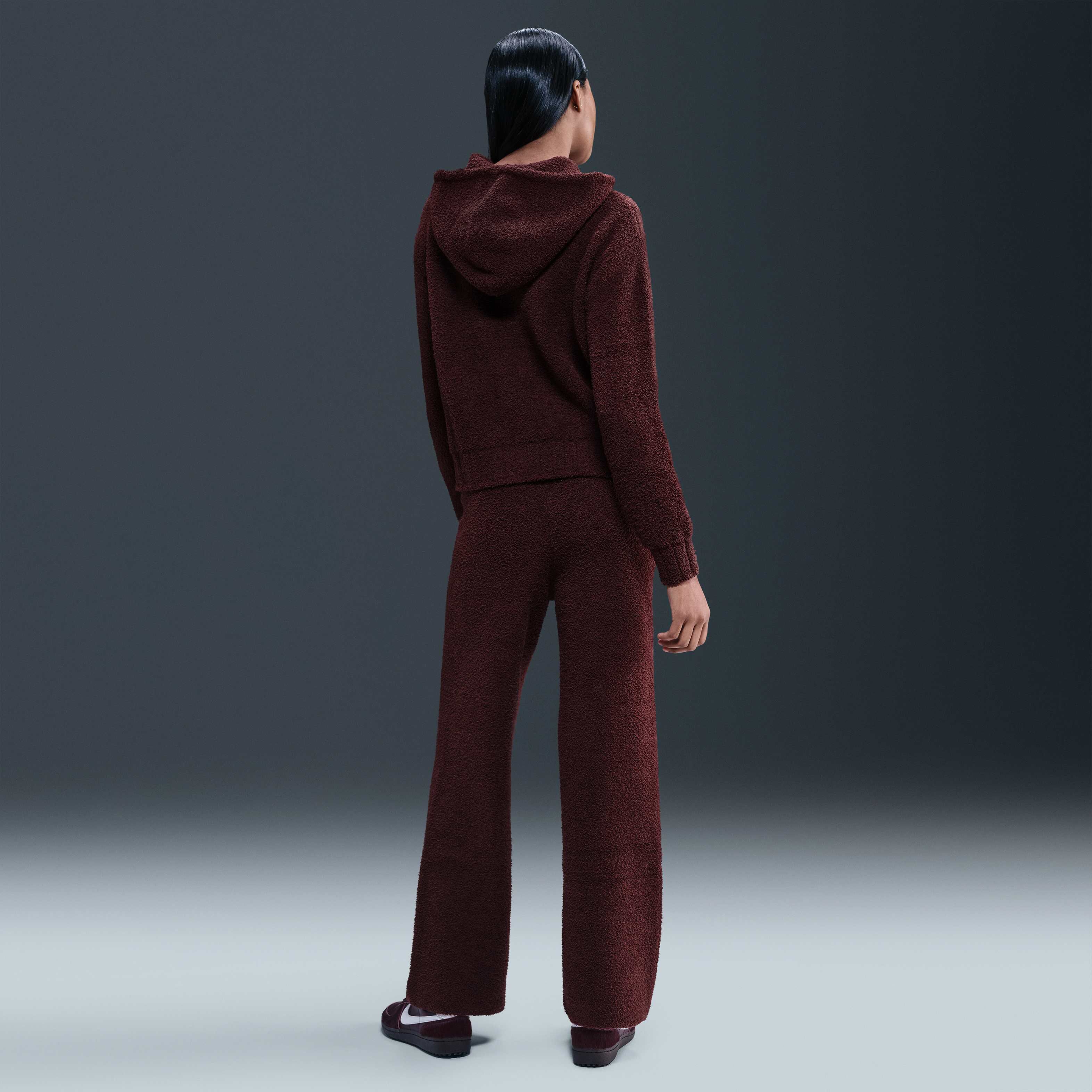 نايكي سبورتسوير فينكس كوزي بوكليه image number 3