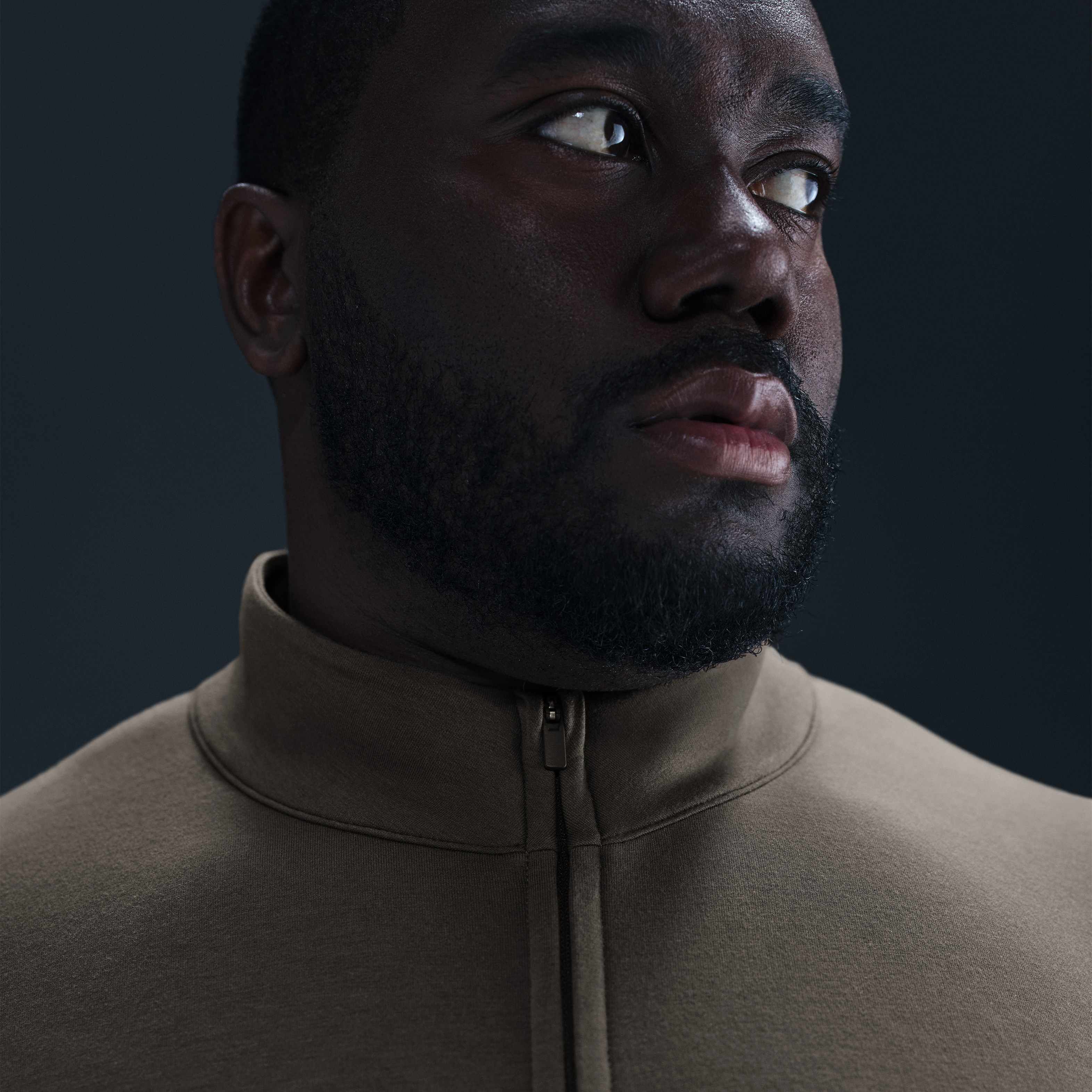 نايكي 24.7 امبوسبلي سوفت image number 7