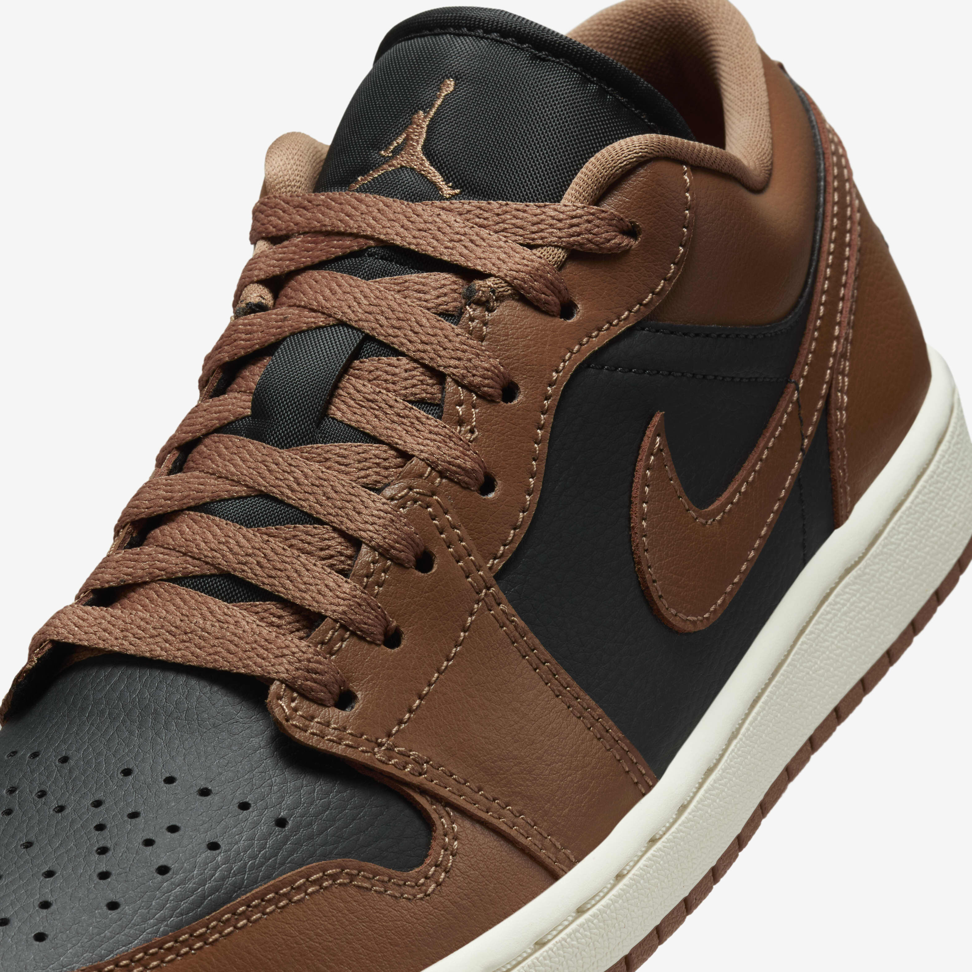 Buy Air Jordan 1 Low Women s Shoes Nike Kuwait Official