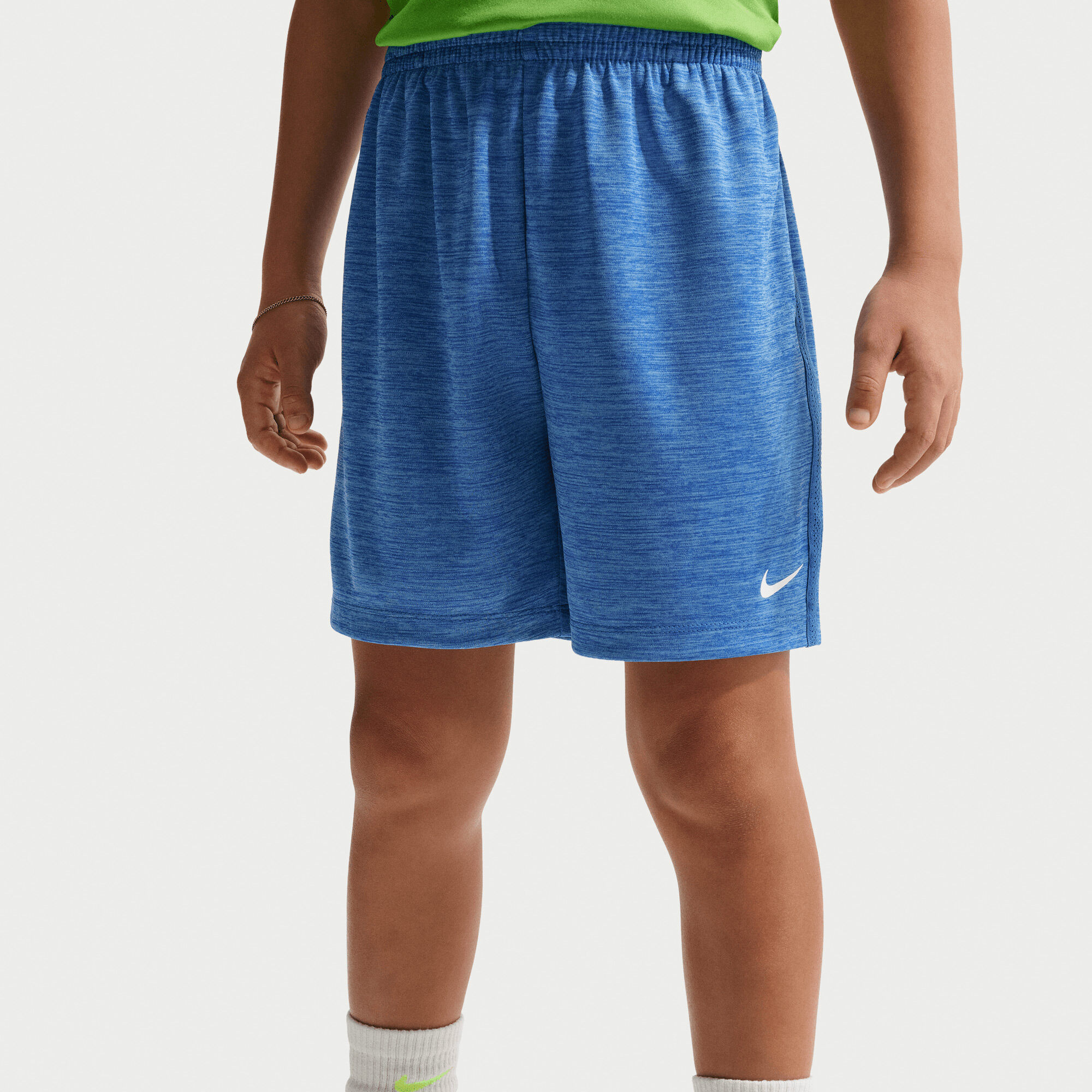 Nike image number 2
