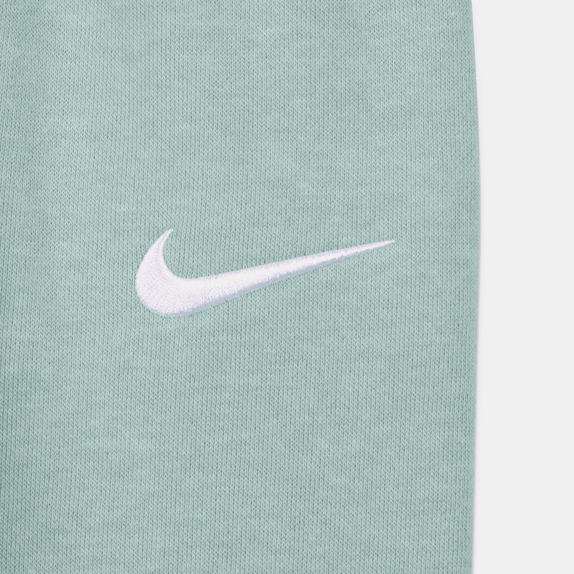Nike Essentials image number 1