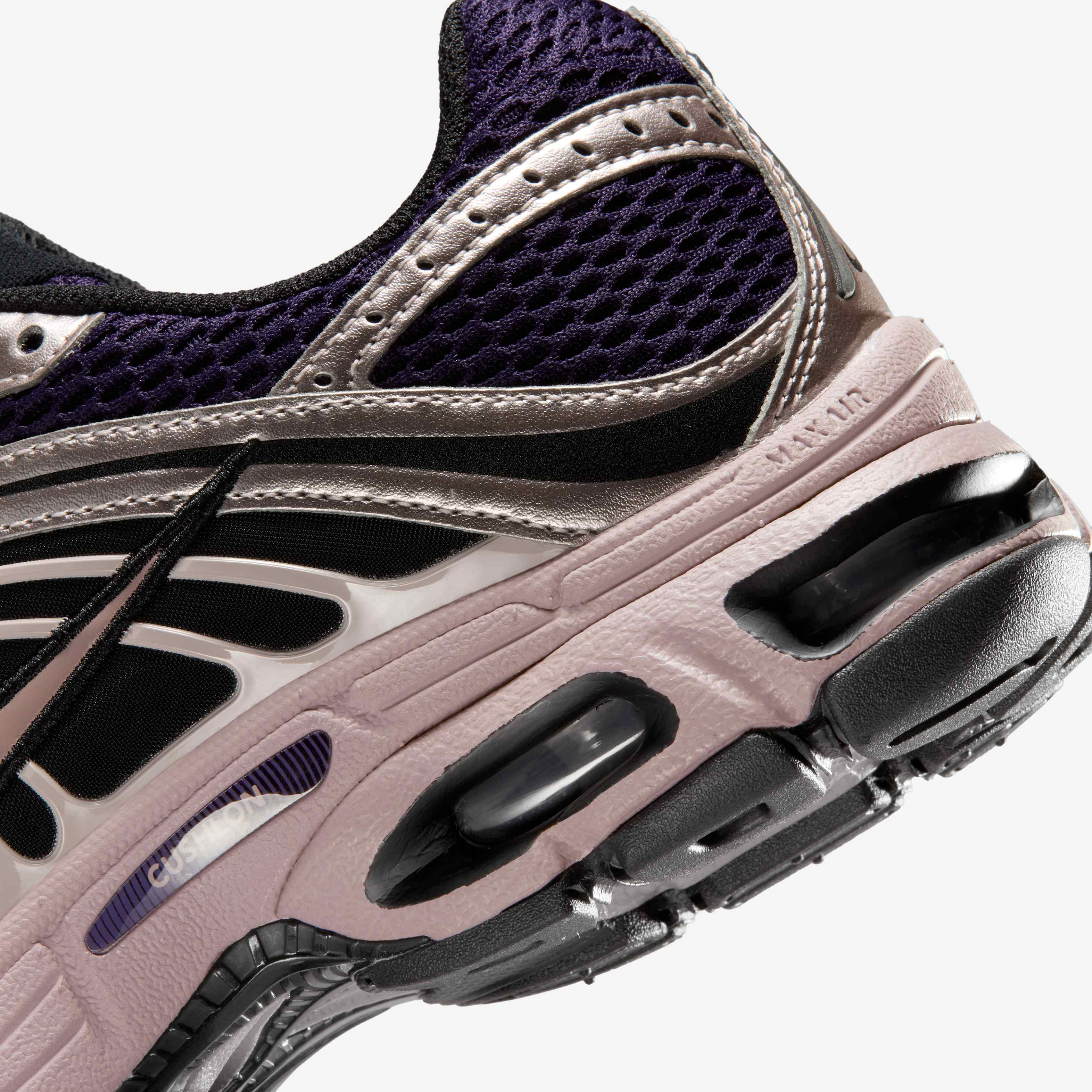 Nike Air Max Moto 2K image number 7