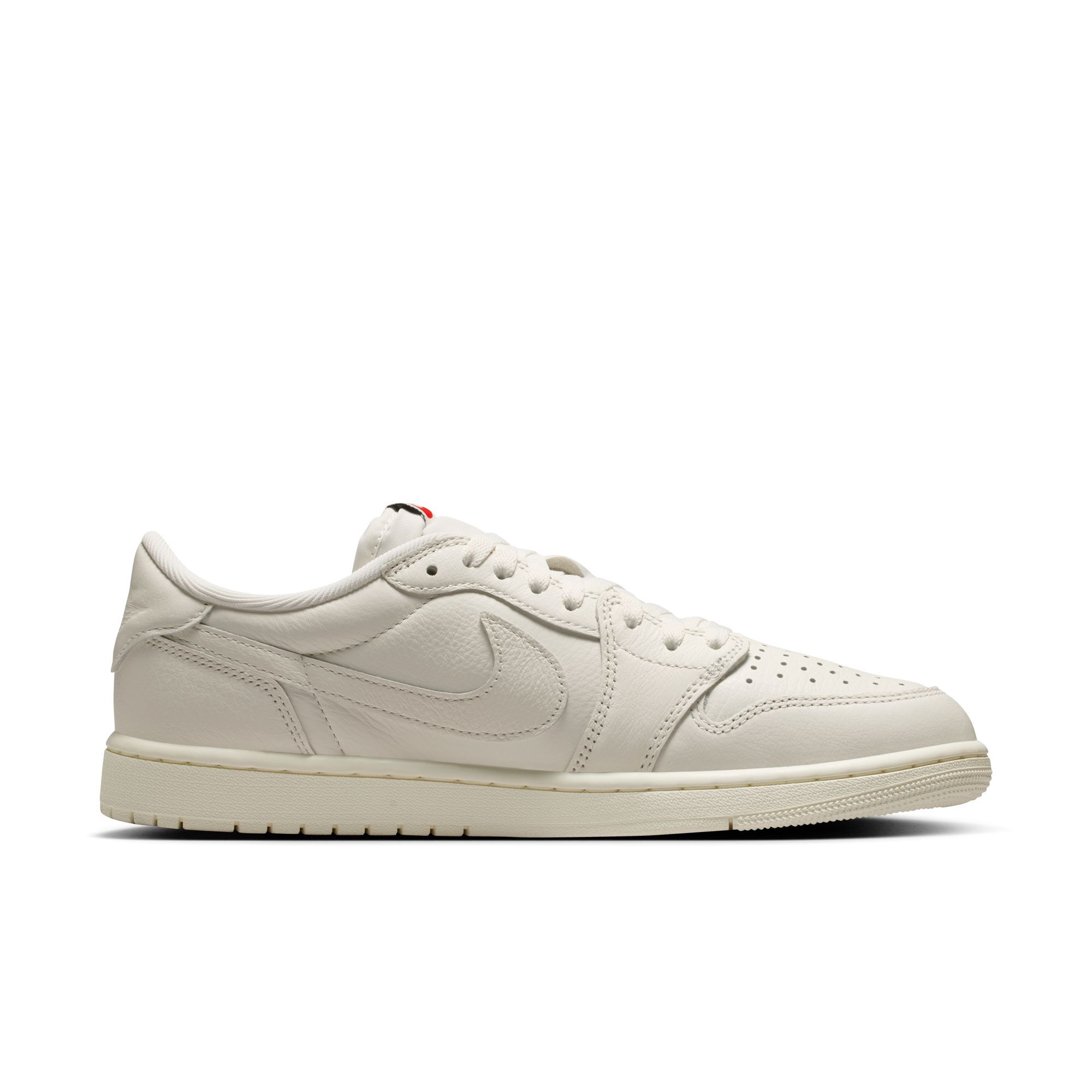 Air Jordan 1 Retro Low image number 7