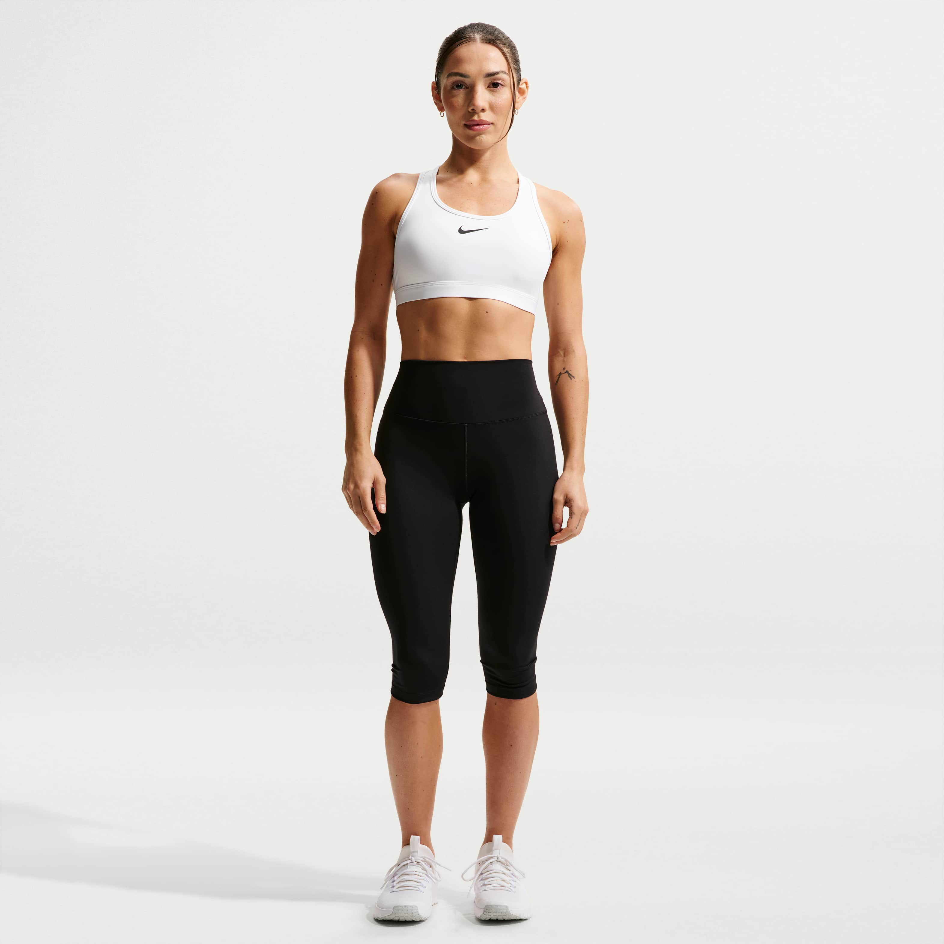 Nike Swoosh Medium-Support image number 3