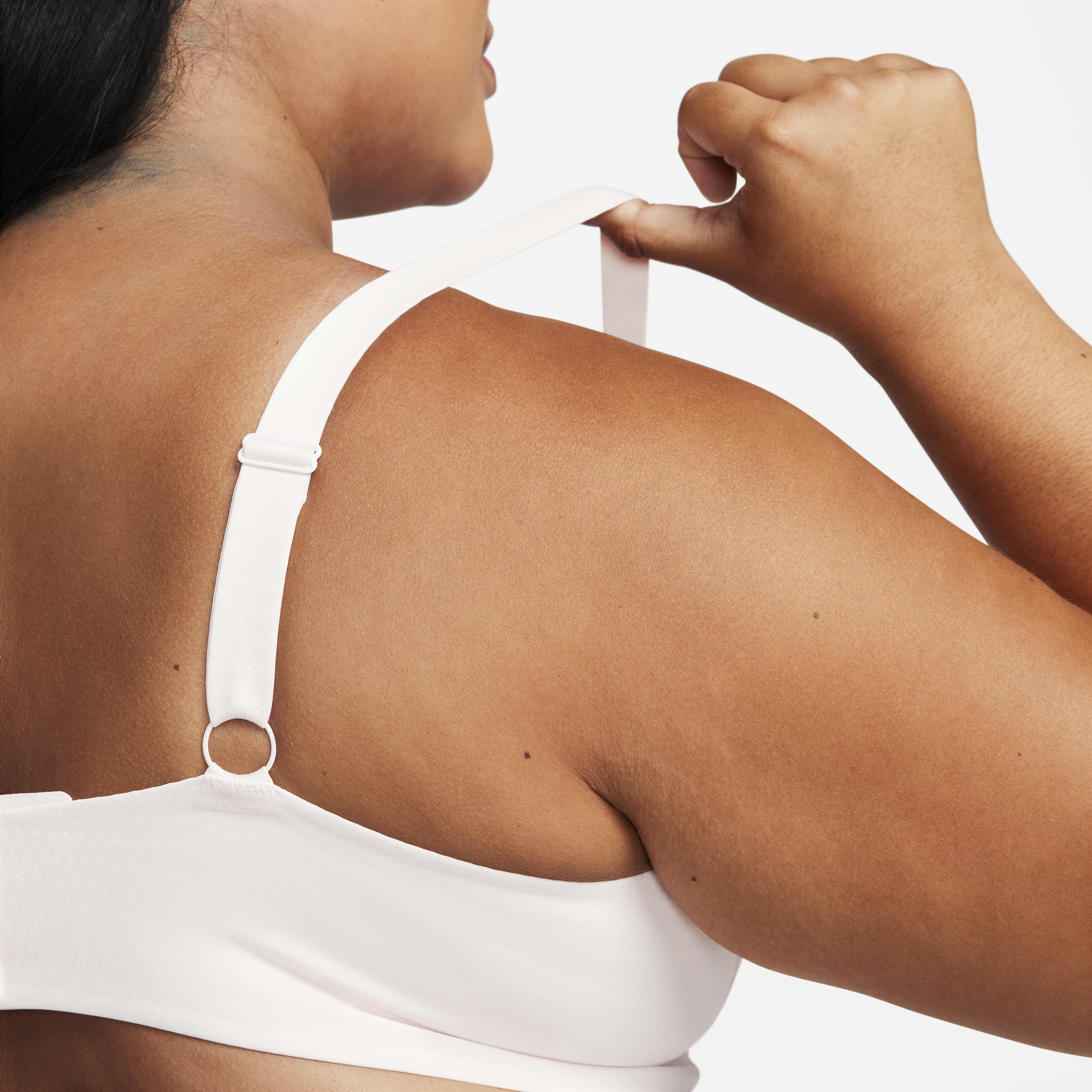 نايكي اليت مينيماليست image number 13