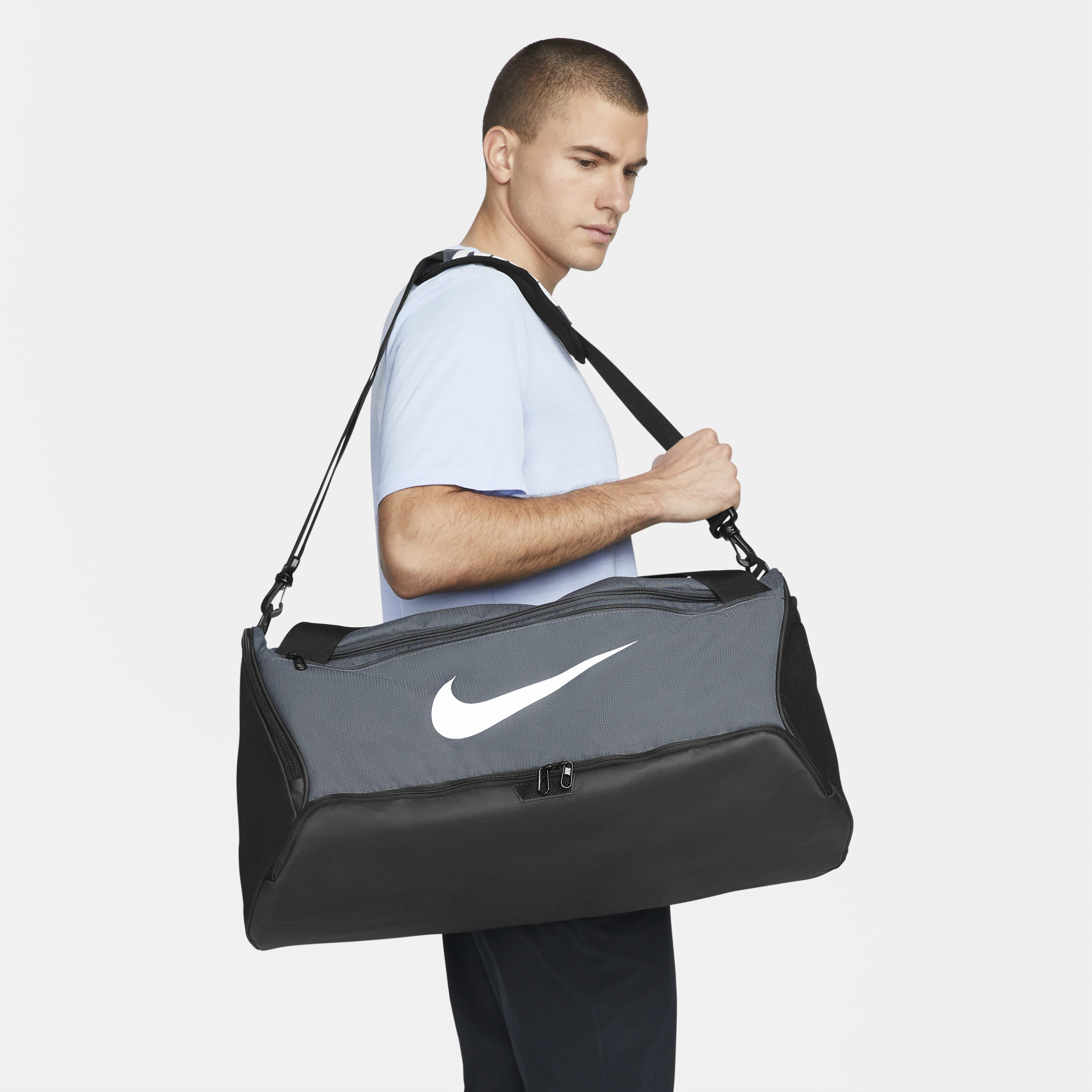 Nike man bag 2025