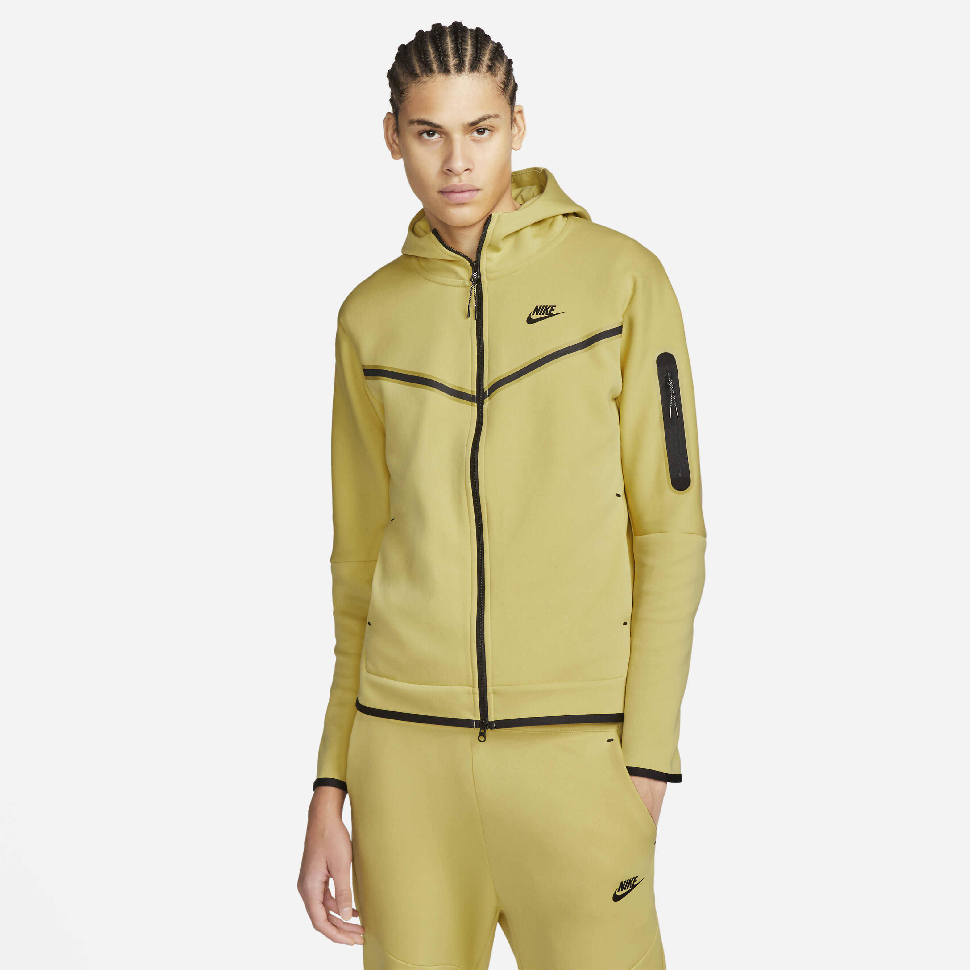 Nike Sportswear Tech Fleece image number 0