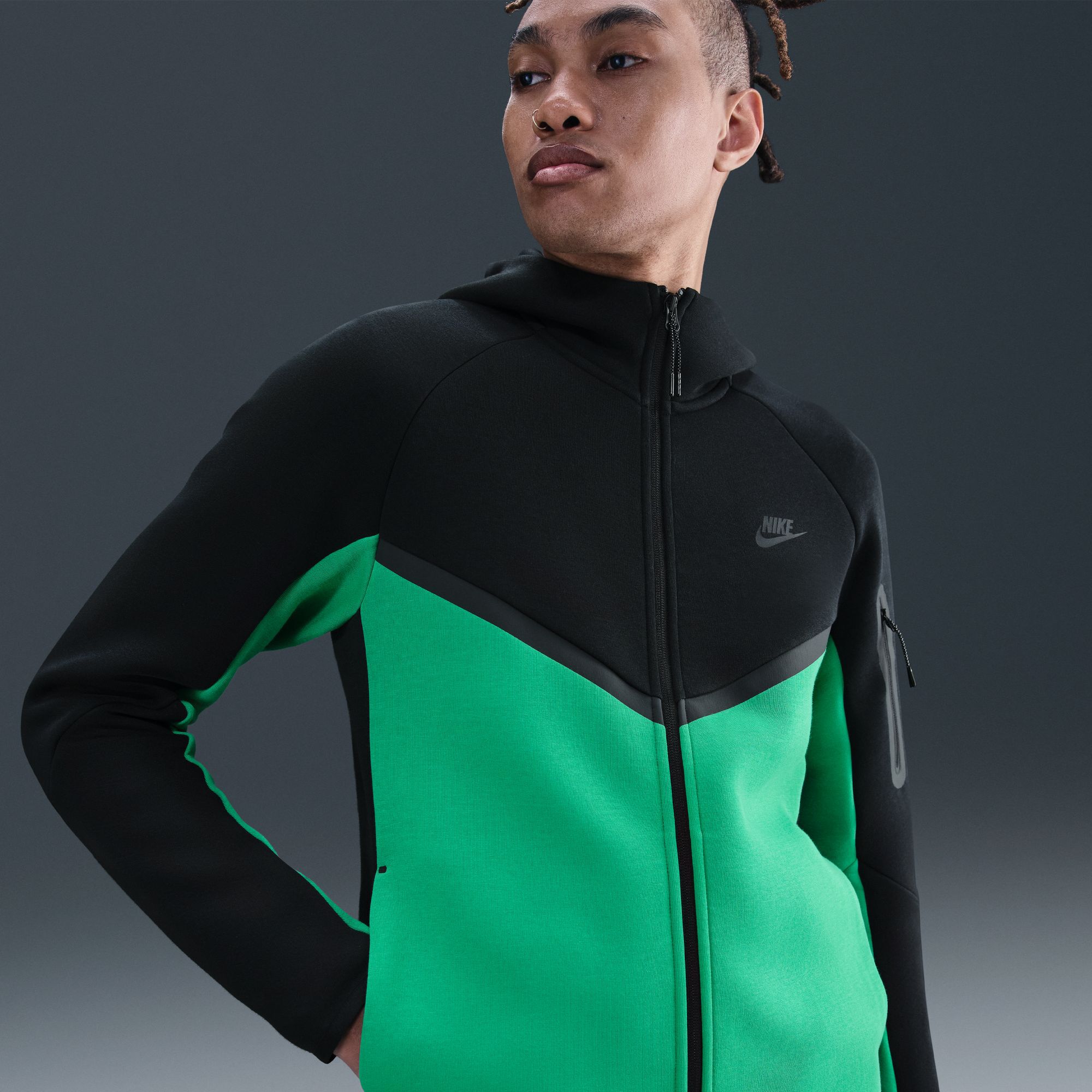 Nike Tech image number 3