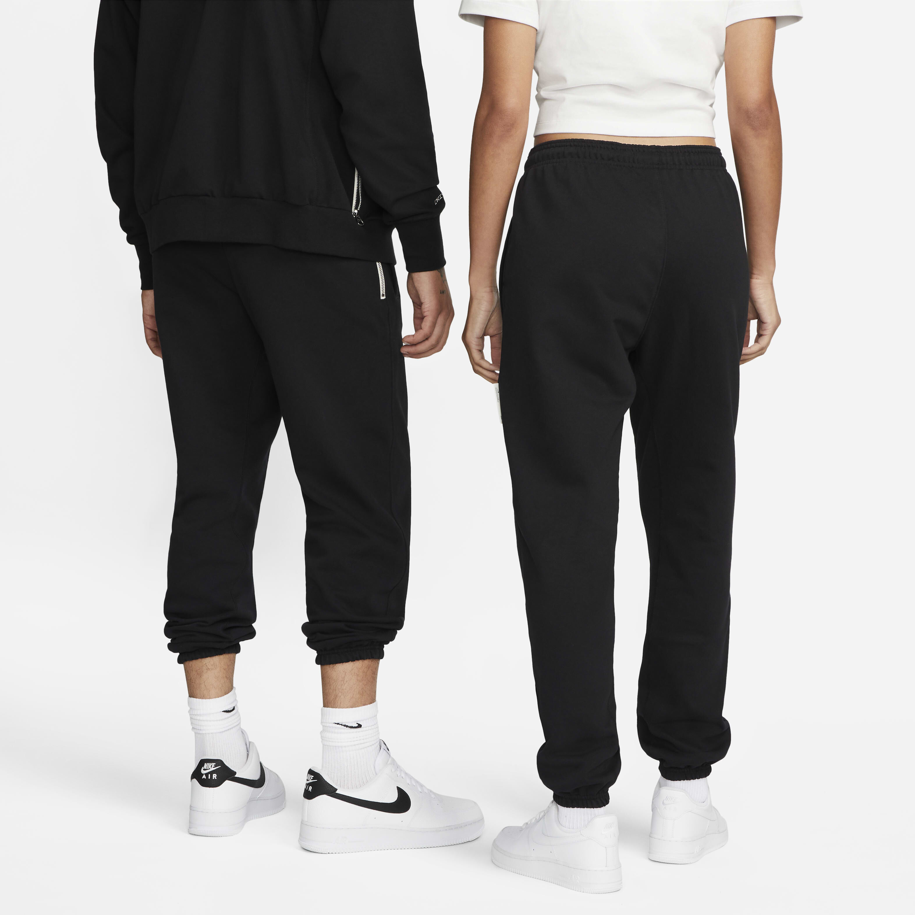 Buy Nike Standard Issue Men s Dri FIT Basketball Trousers Nike Kuwait Official
