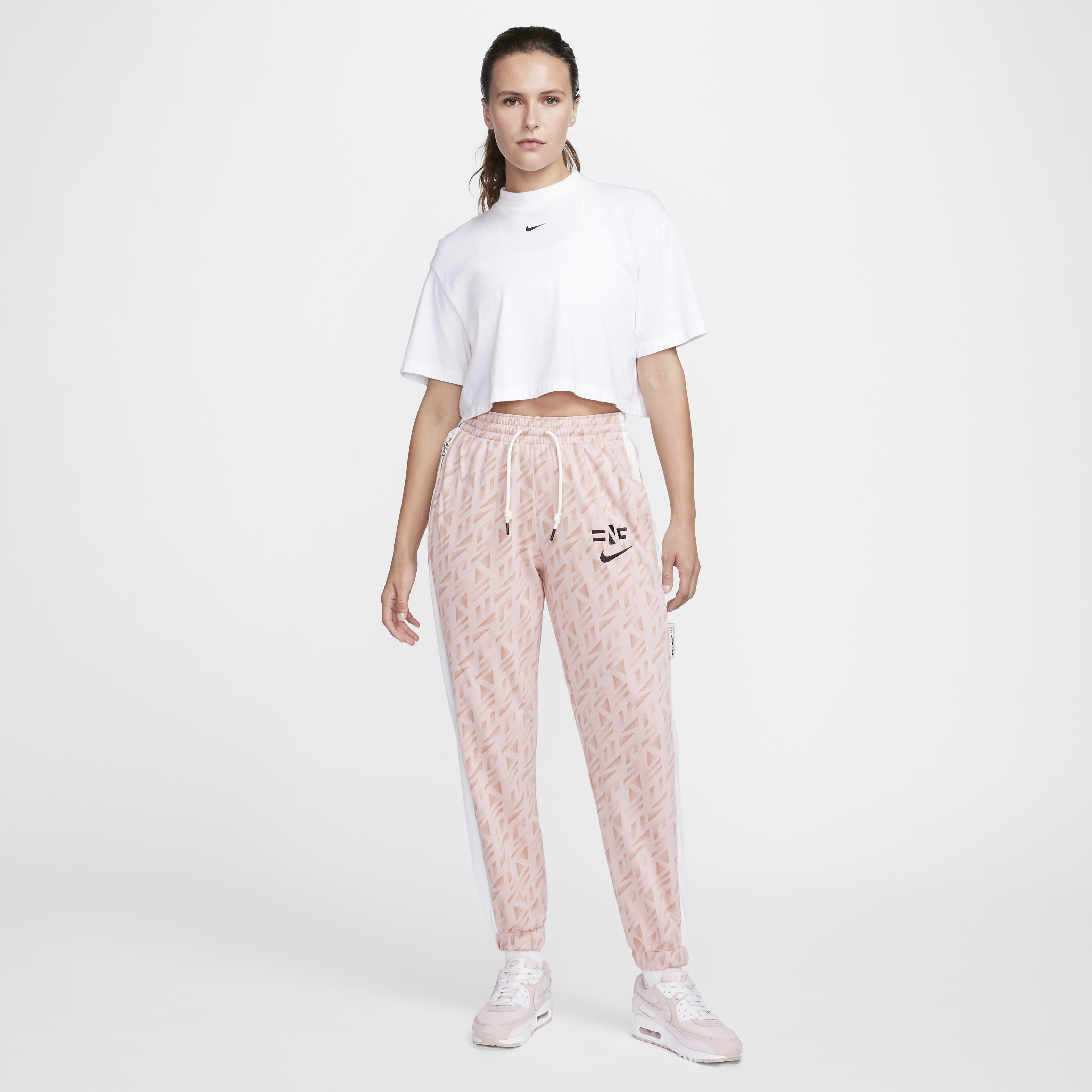 إنجلترا ستاندرد اشيو image number 7