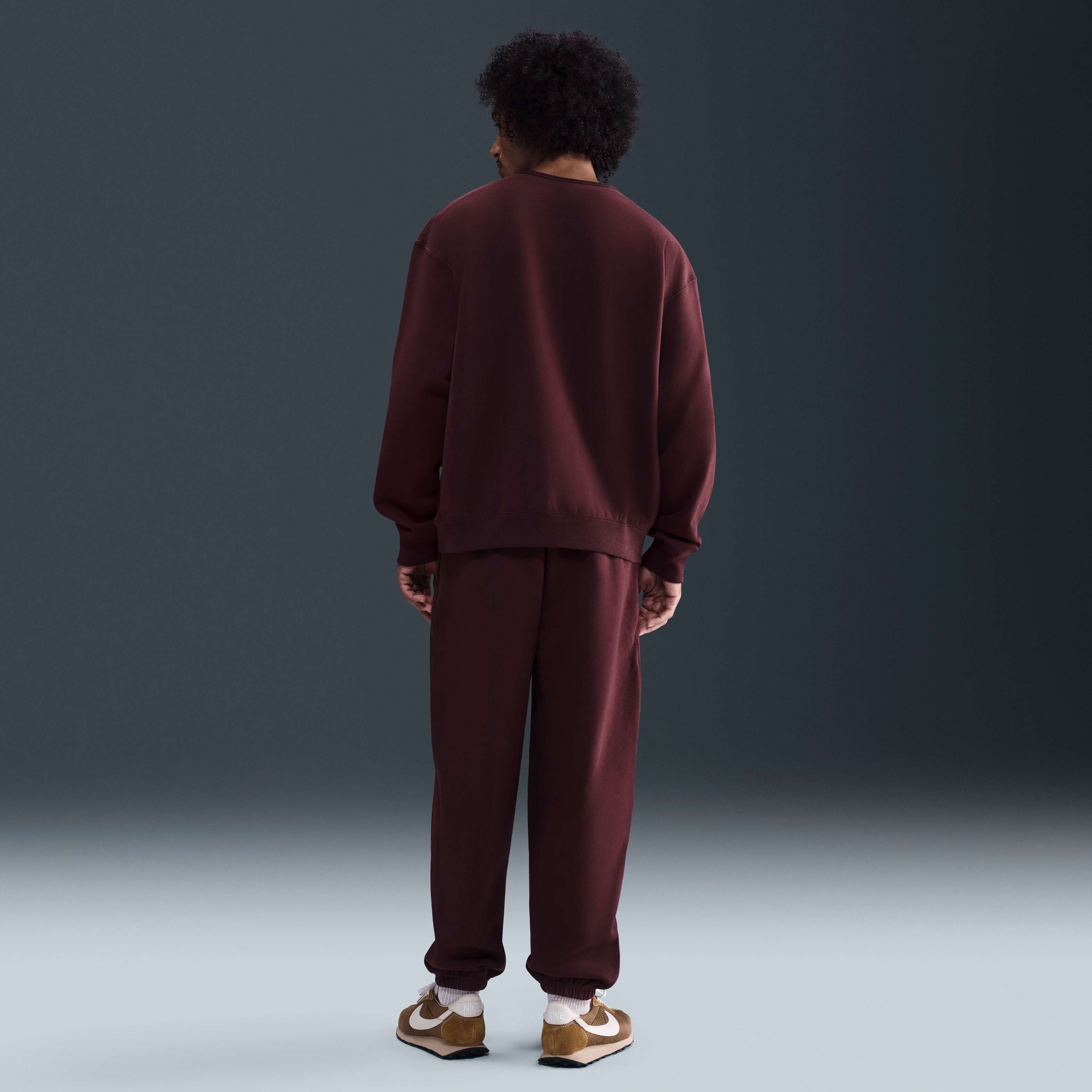 نايكي سولو سووش image number 4