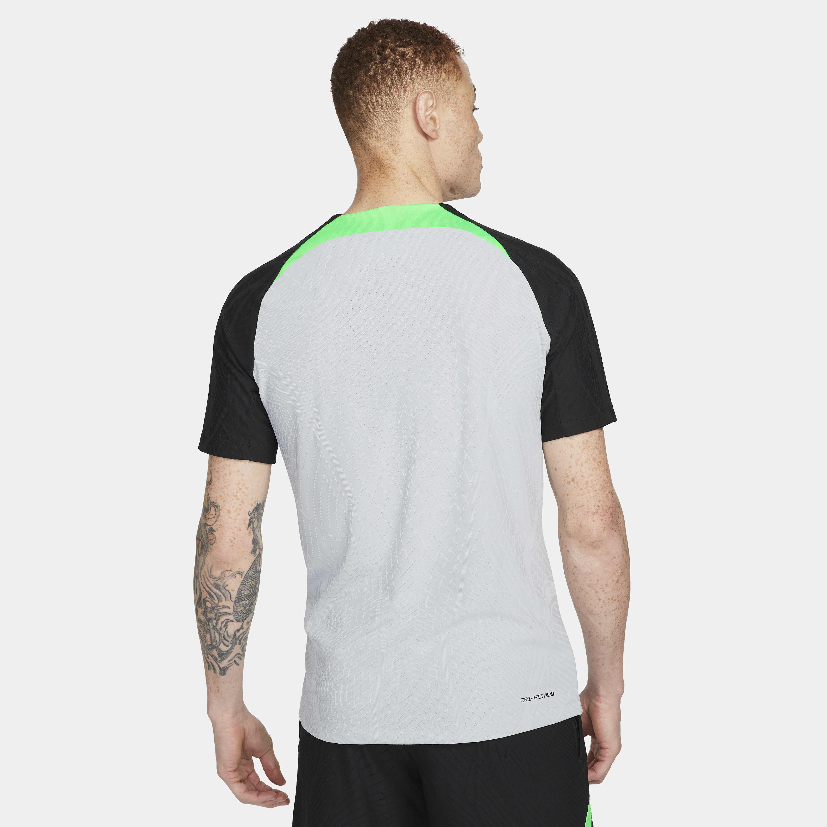 ليفربول F.C. سترايك ايليت image number 1