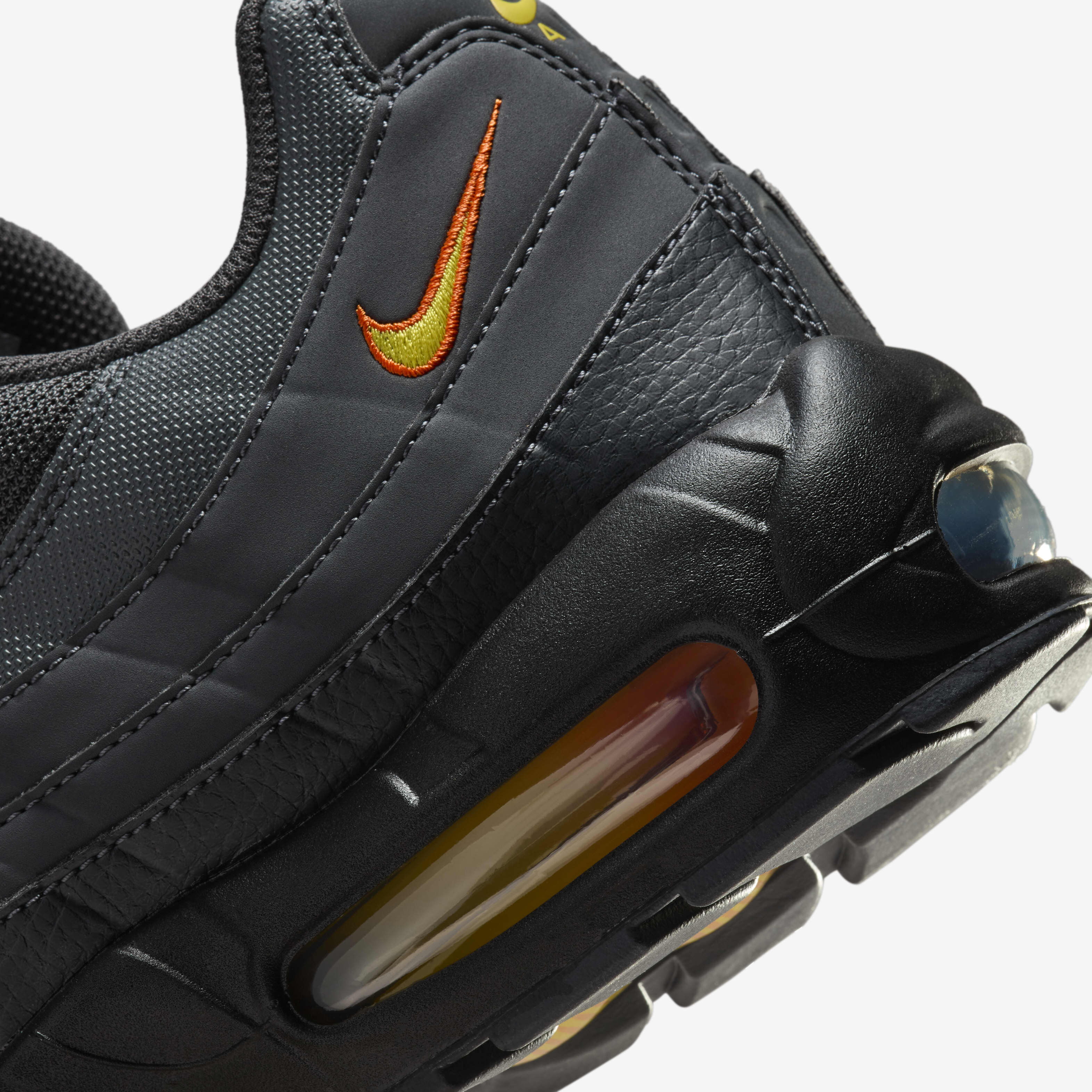 Buy Nike Air Max 95 Men s Shoes Nike Kuwait Official