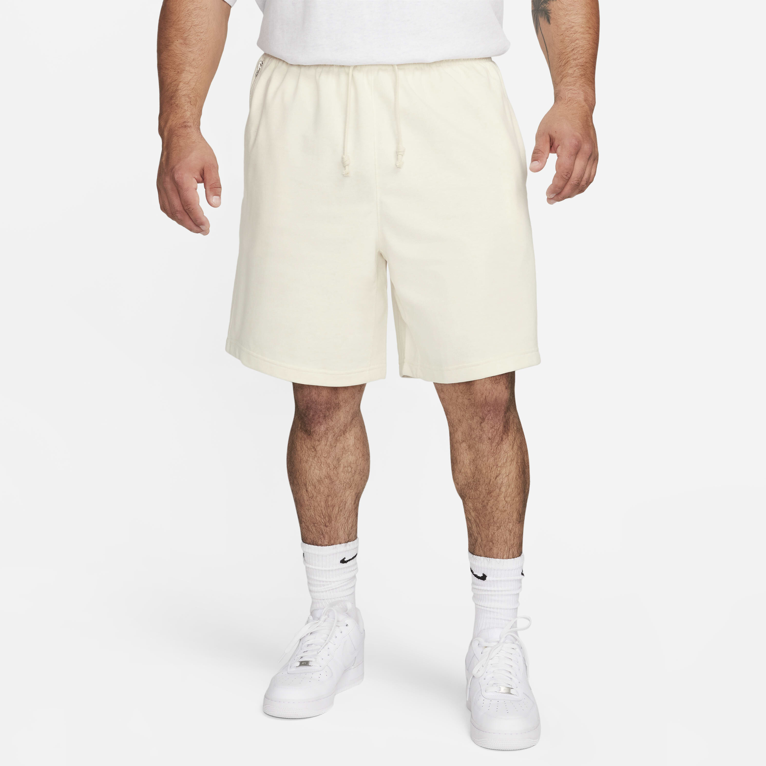 Nike Standard Issue image number 10
