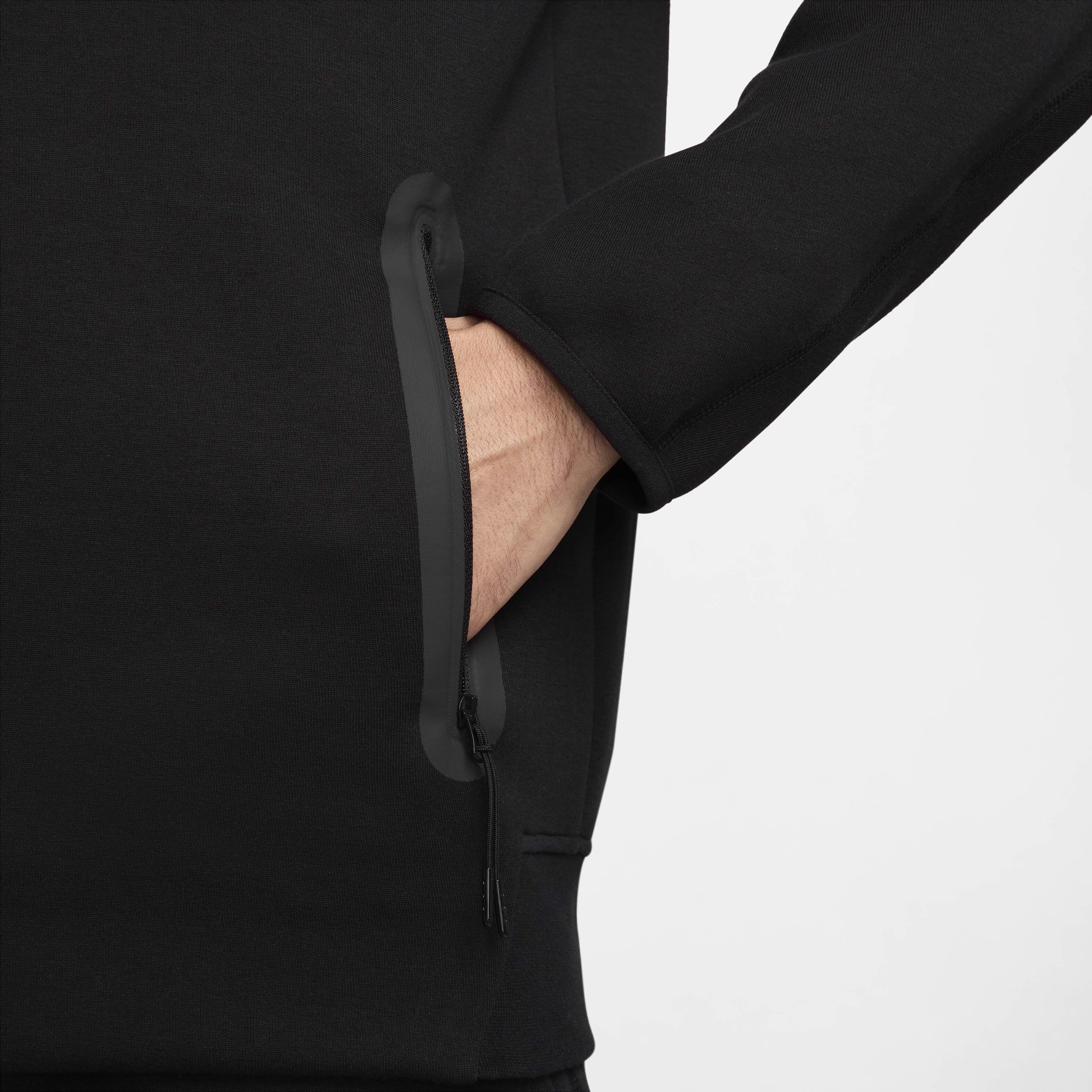 نايكي سبورتسوير تك فليس ويندرانر image number 6