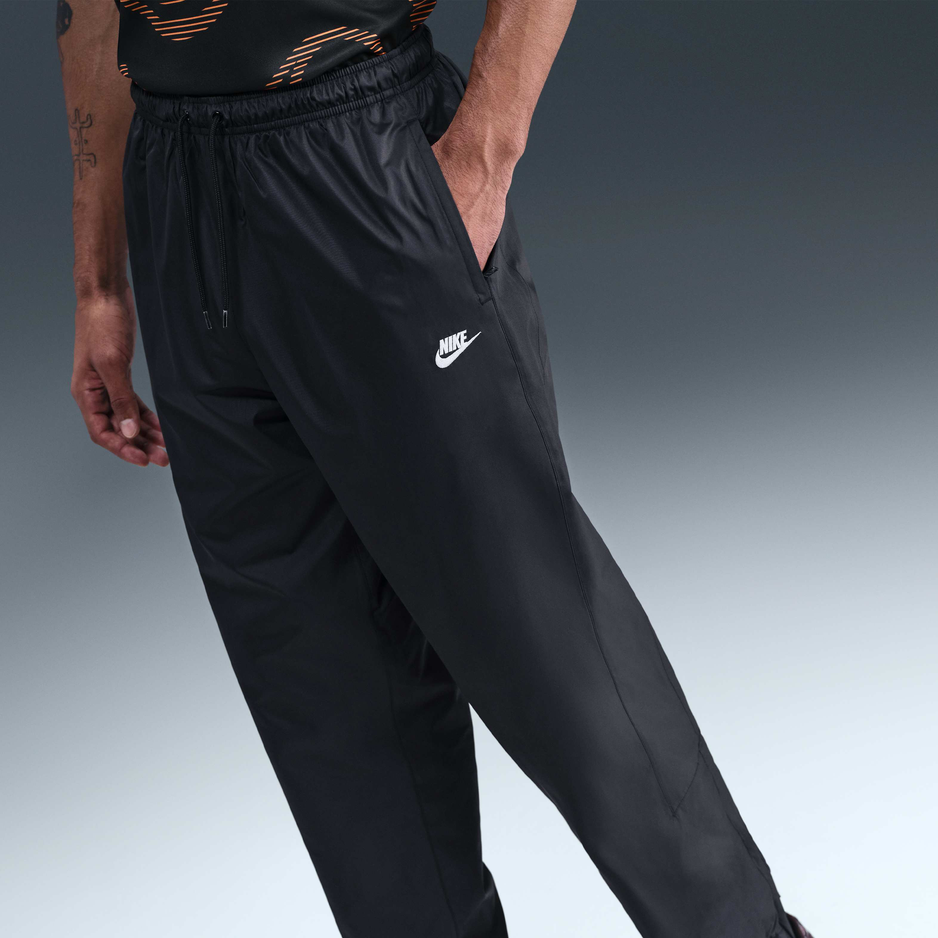 Nike Windrunner image number 1