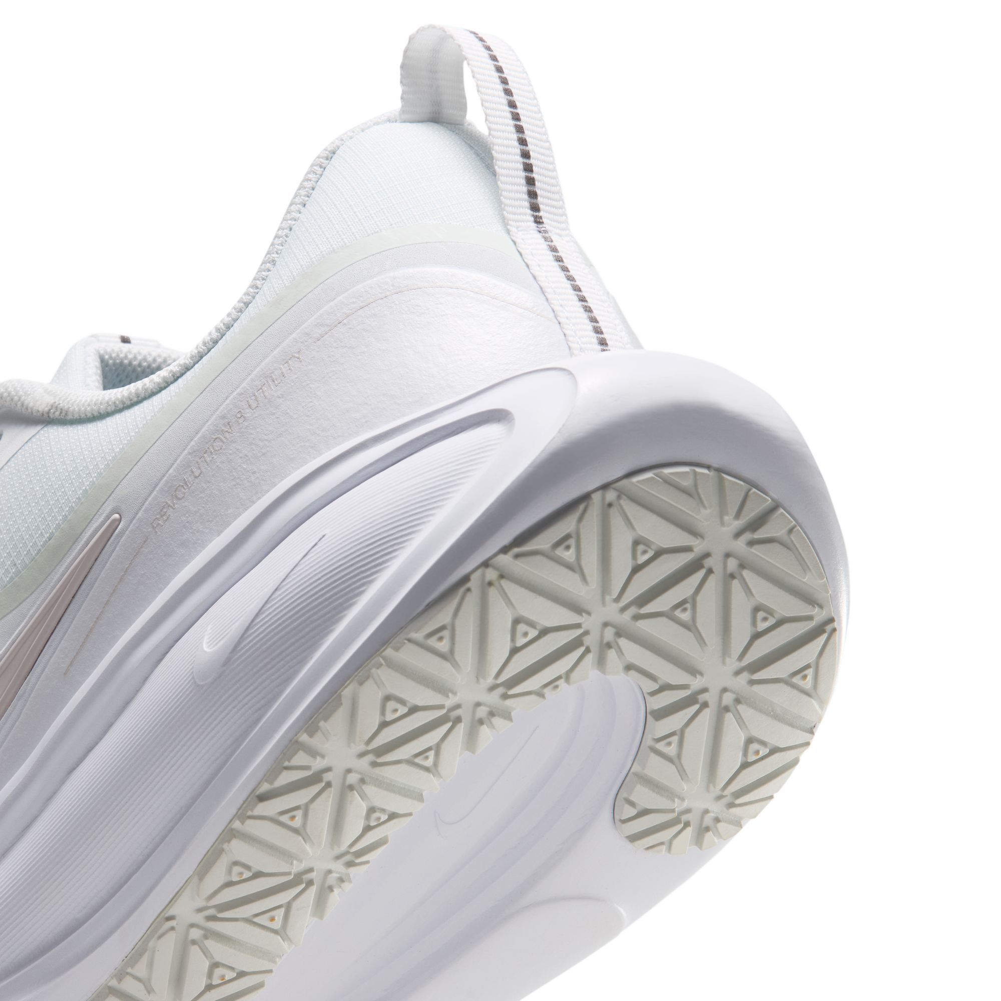 Nike Revolution 8 Utility image number 10