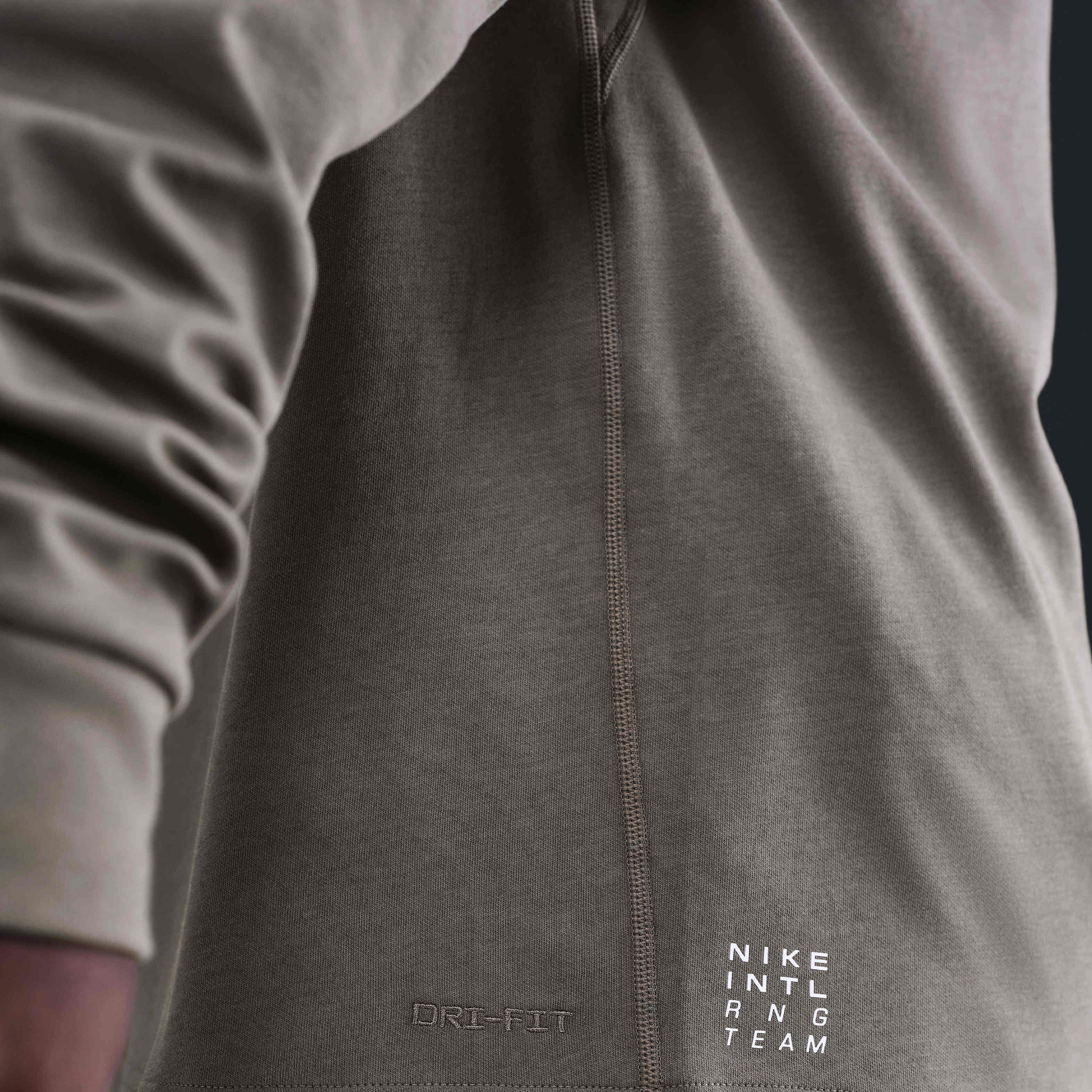 Nike Primary image number 5