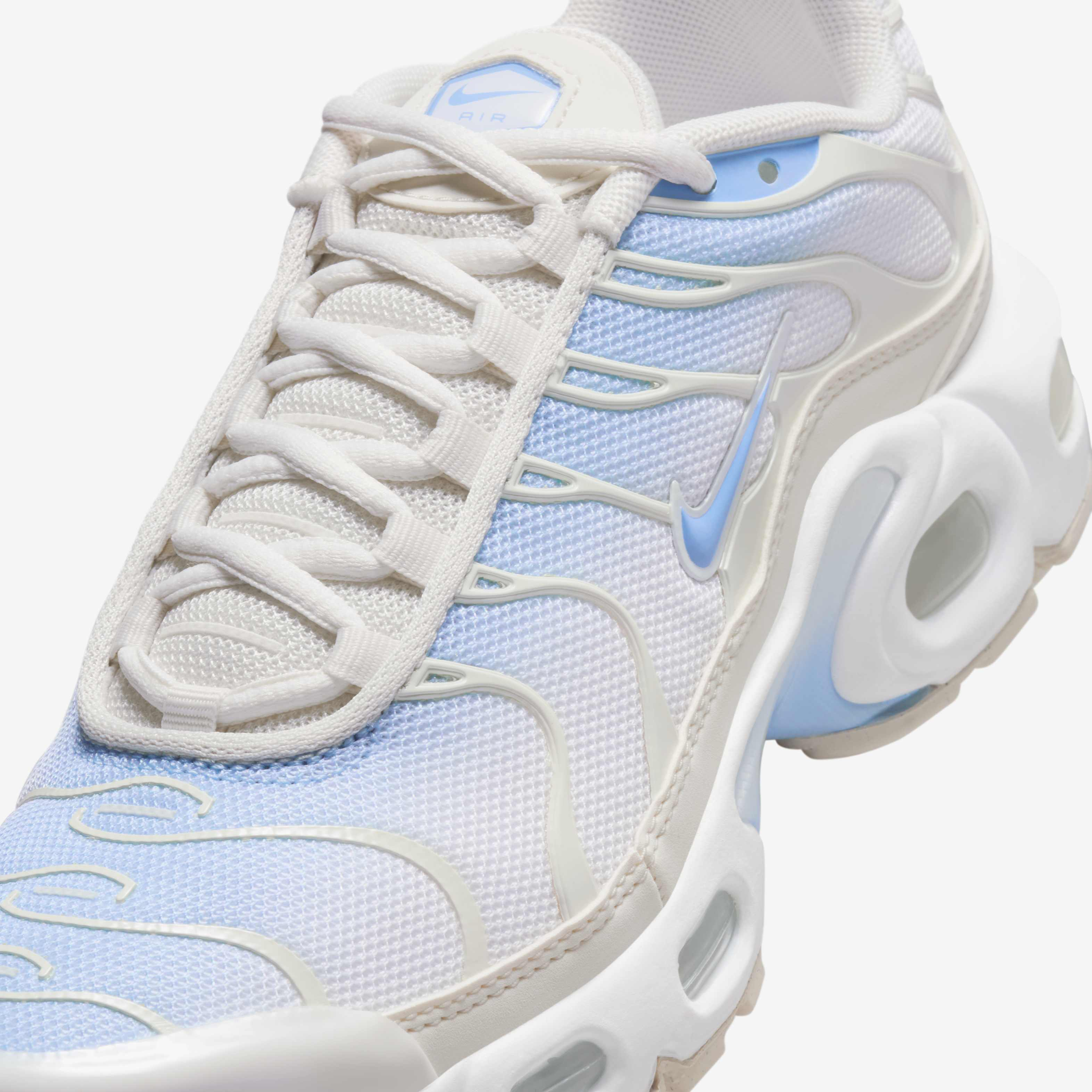 Nike Air Max Plus image number 6