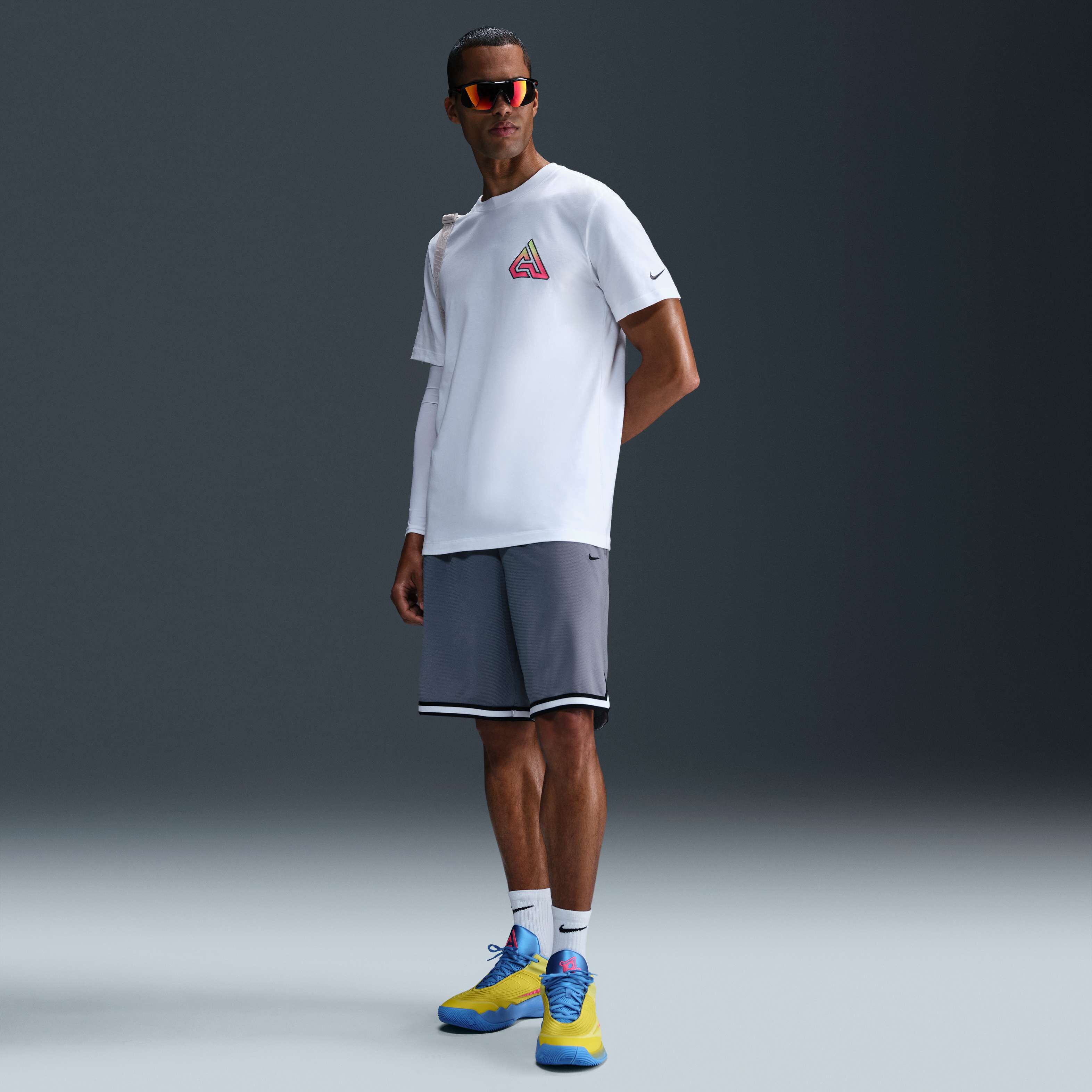 Giannis image number 3