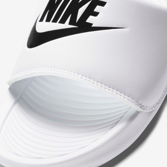 Nike Victori One image number 5 Nike Victori One image number 5