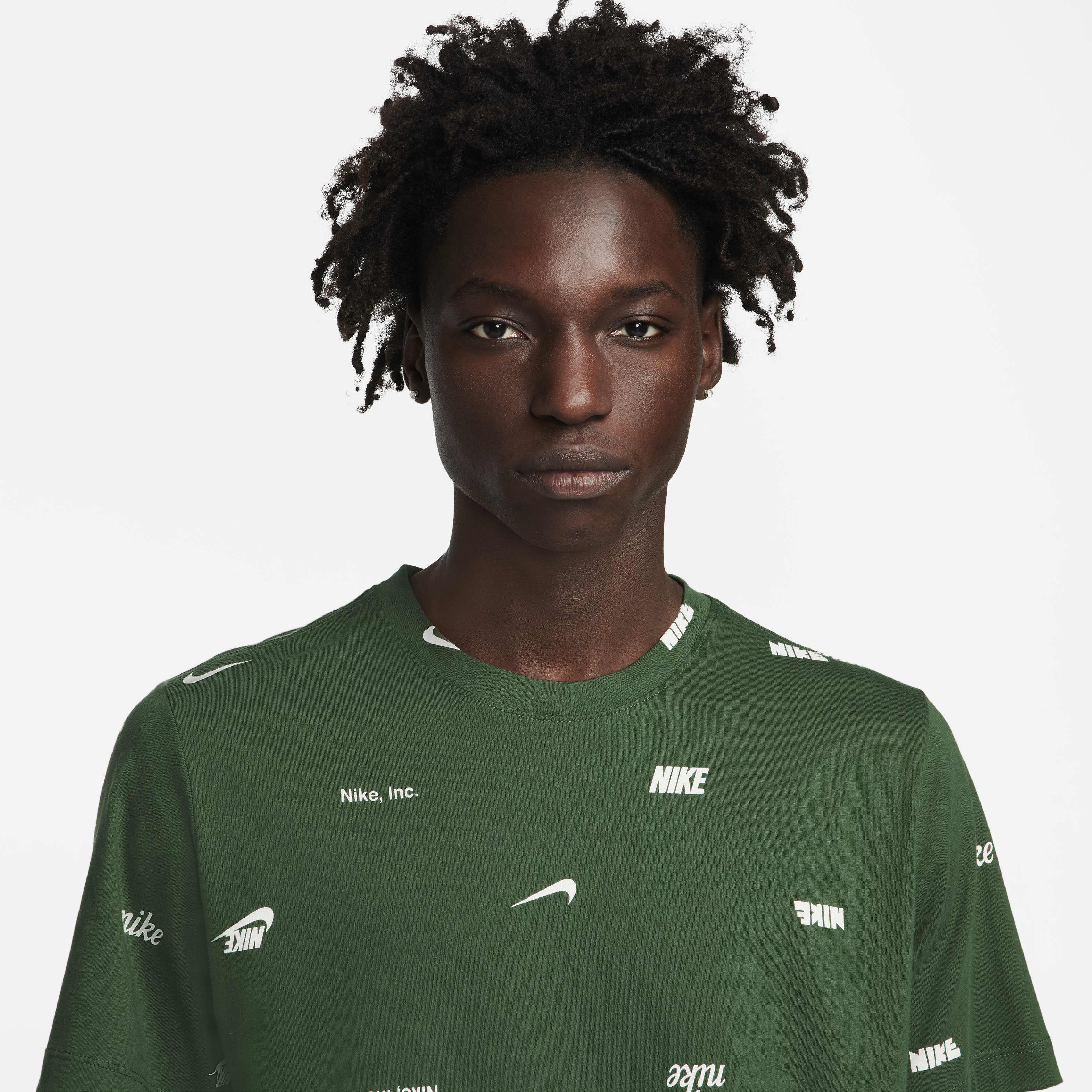 نايكي كلوب image number 2