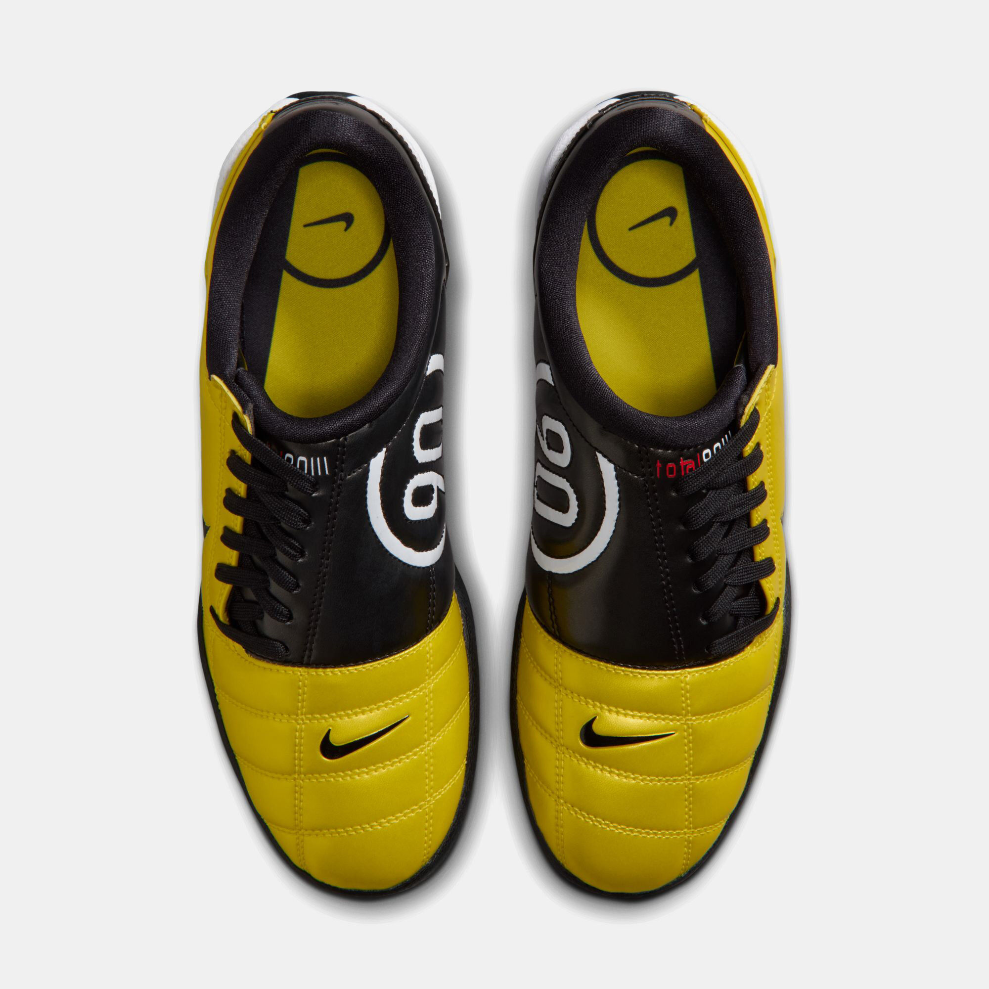Nike Total90 image number 3