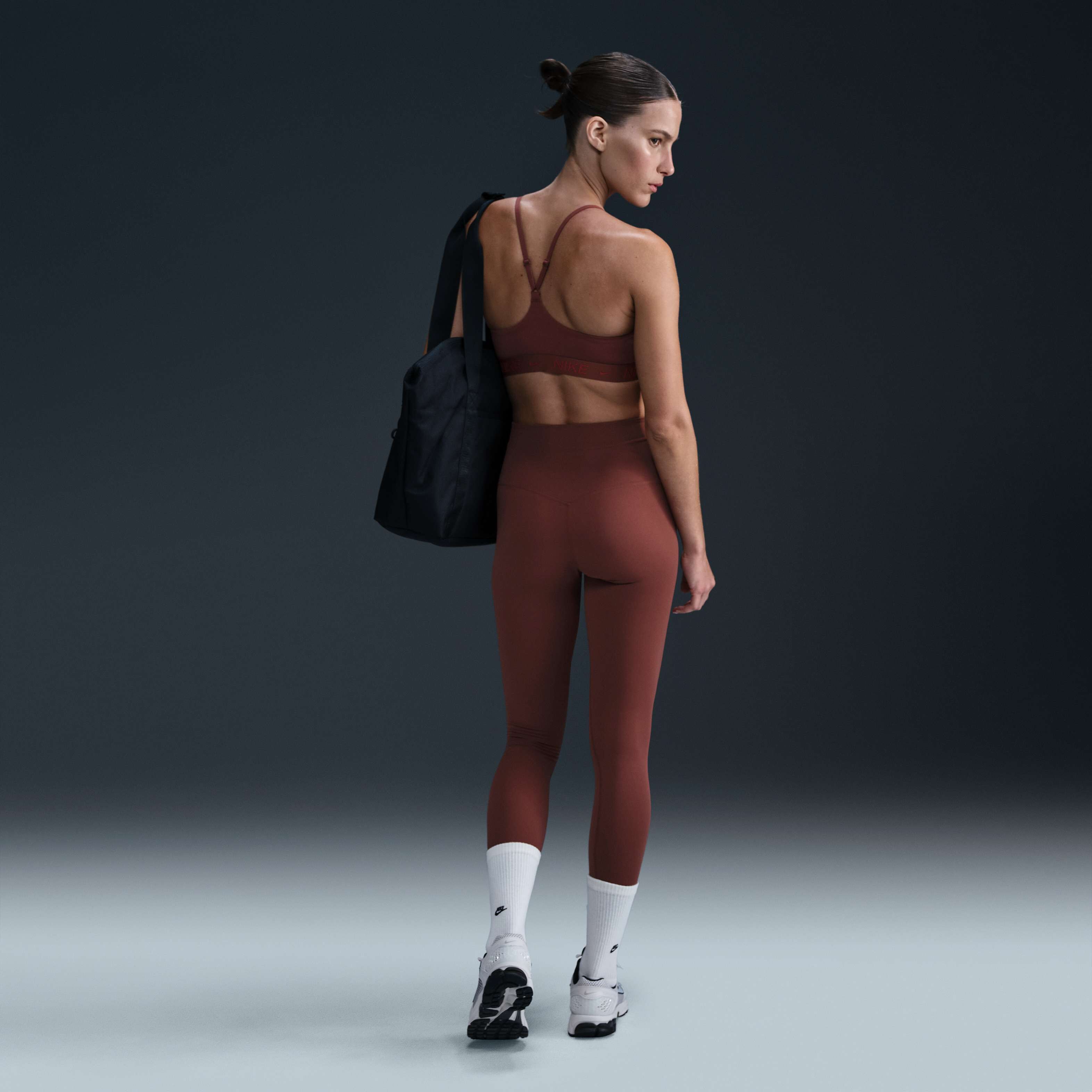 Nike Zenvy image number 3