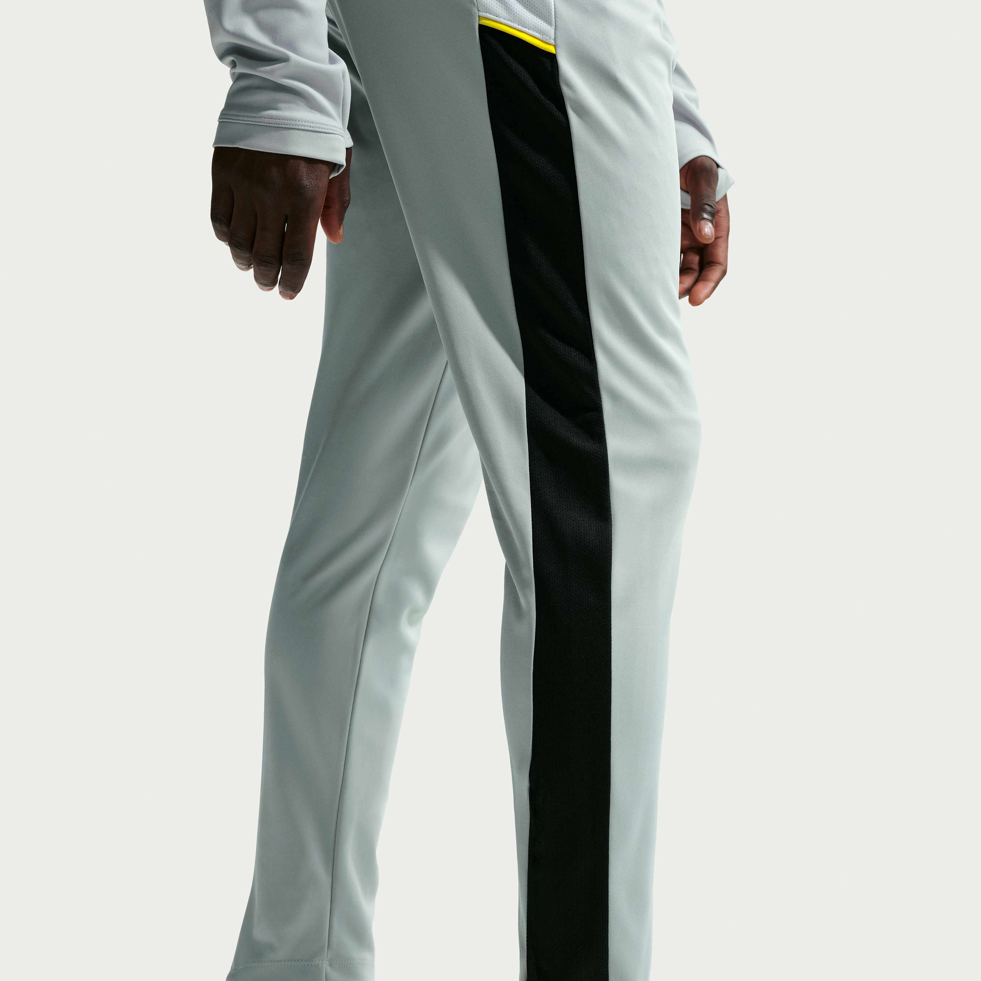 نايكي أكاديمي image number 2