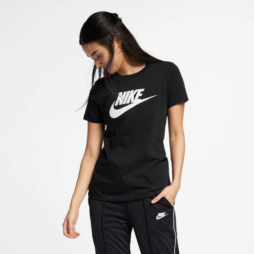 Nike Sportswear Essential
