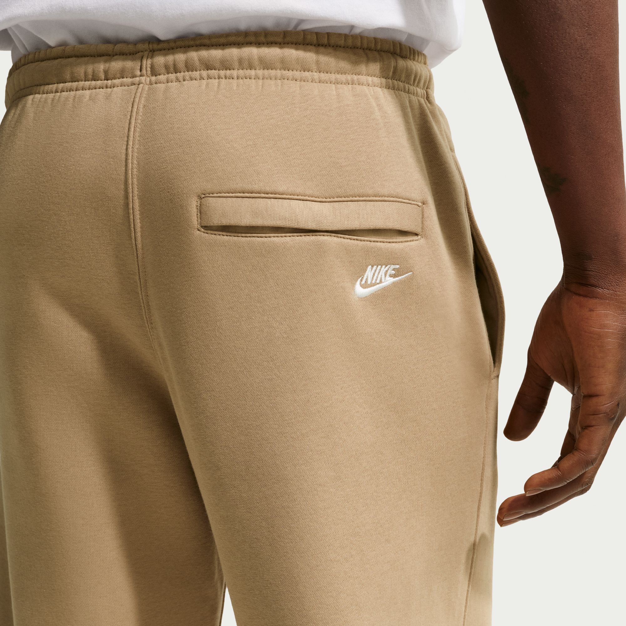 Nike Sportswear Club image number 4