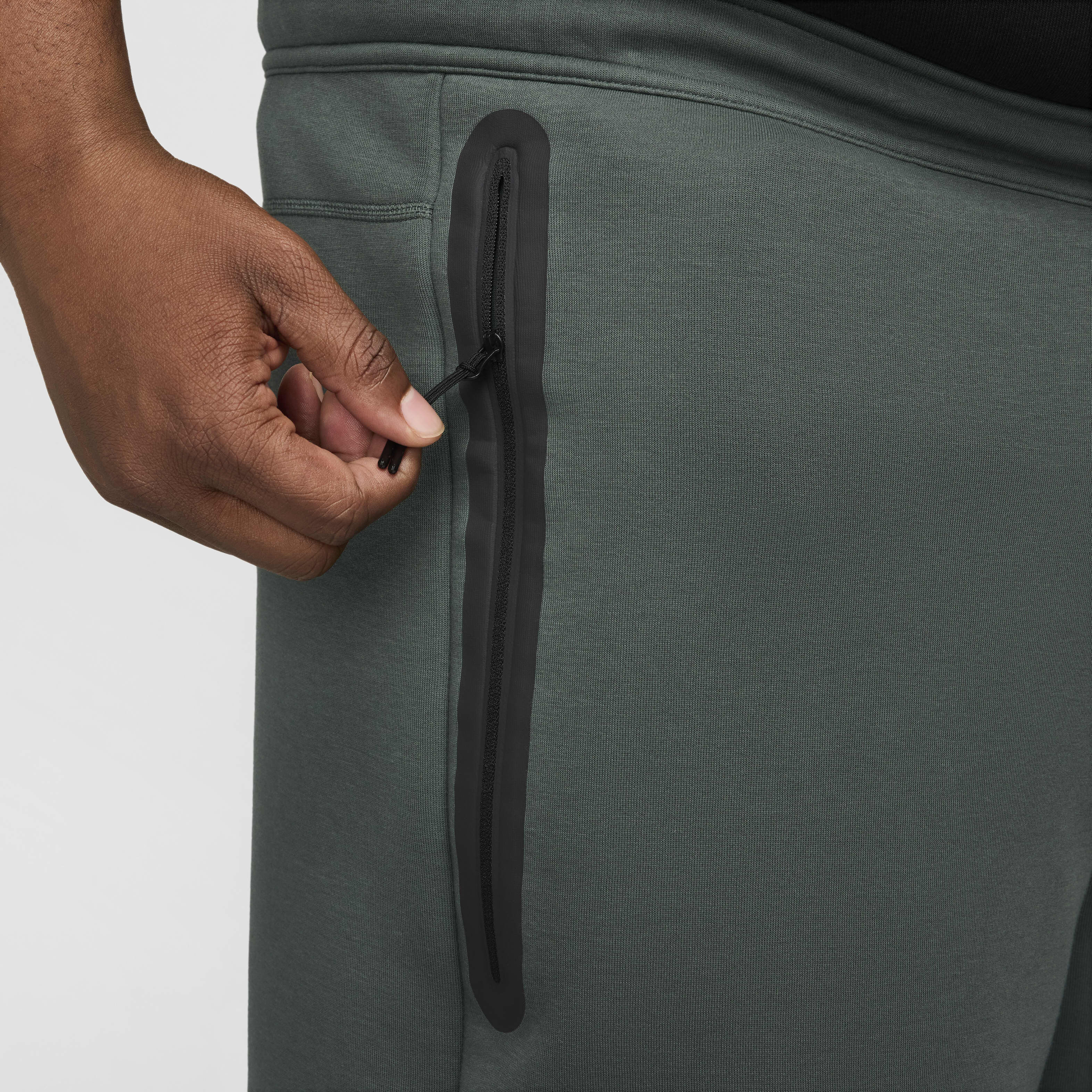 Nike Sportswear Tech Fleece image number 14