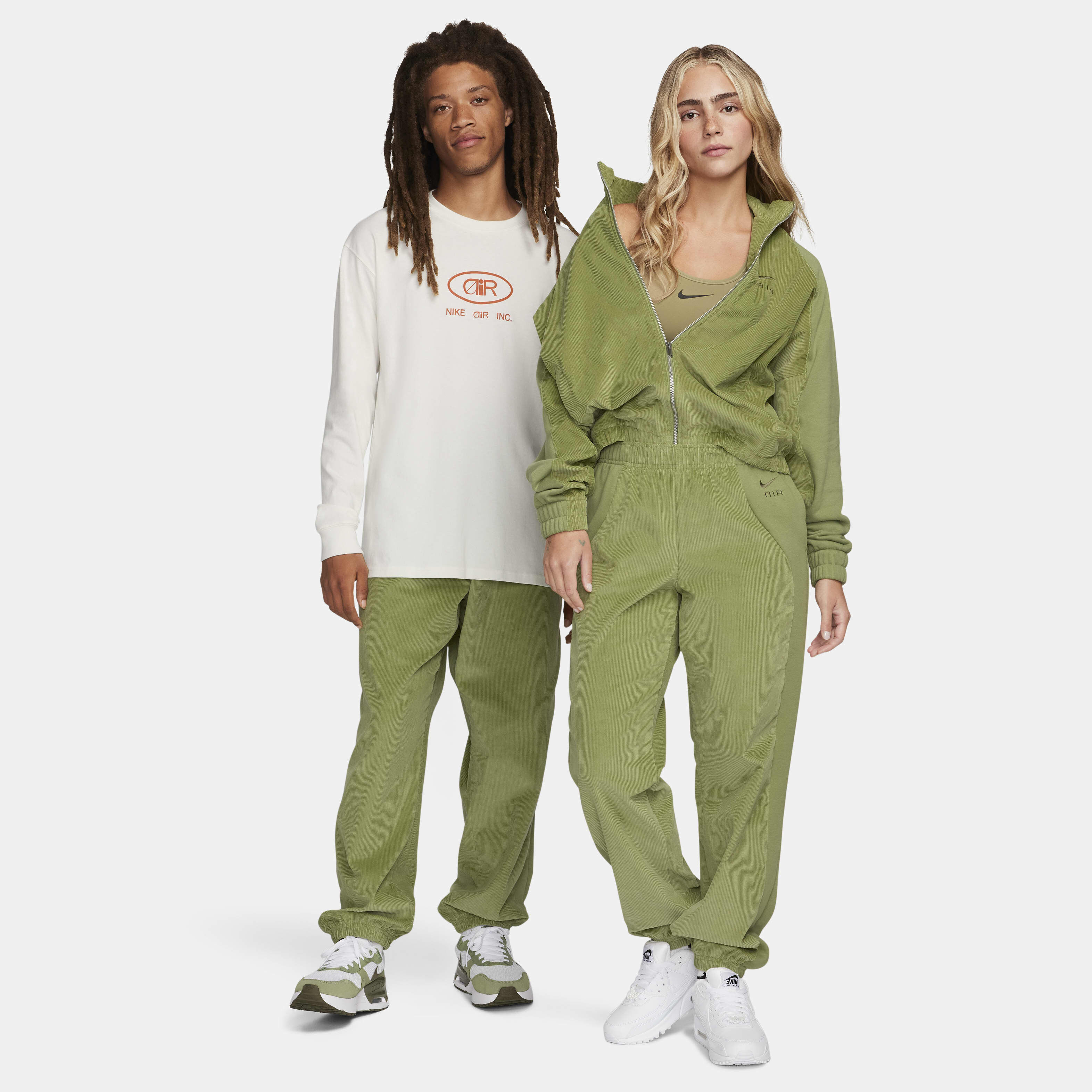Nike air fleece trousers shop