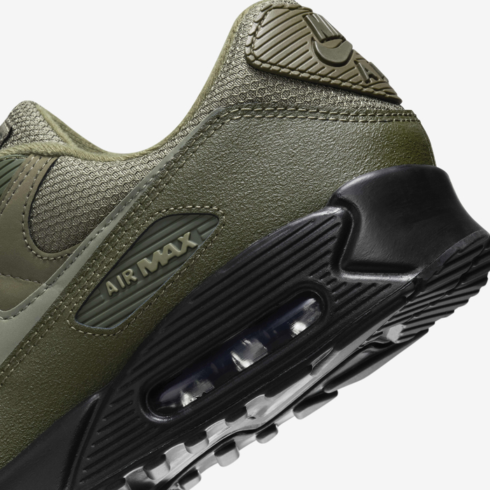 Olive Green Nike Air Max Medium Olive Sneaker Air Max Essential