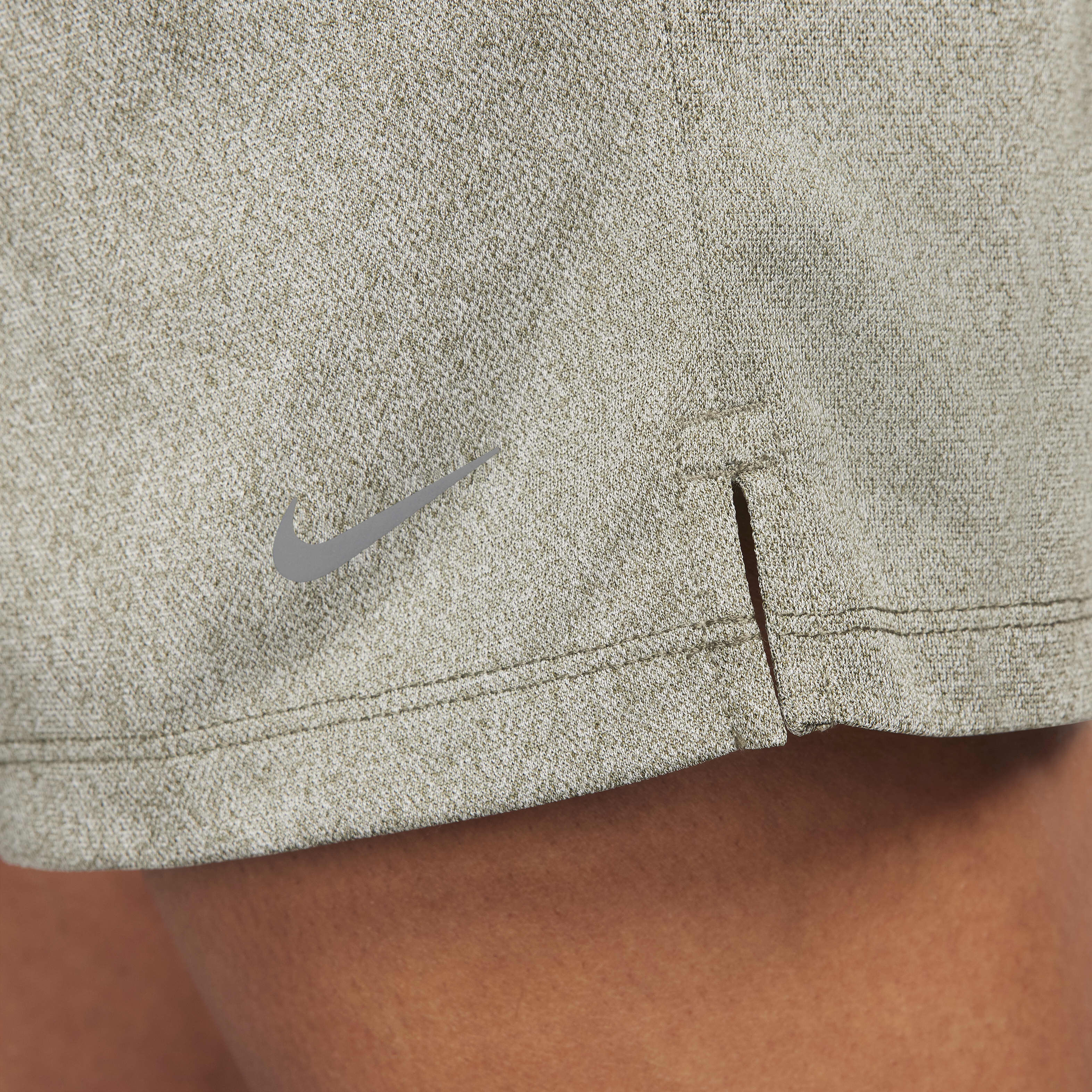 نايكي اتاك image number 4