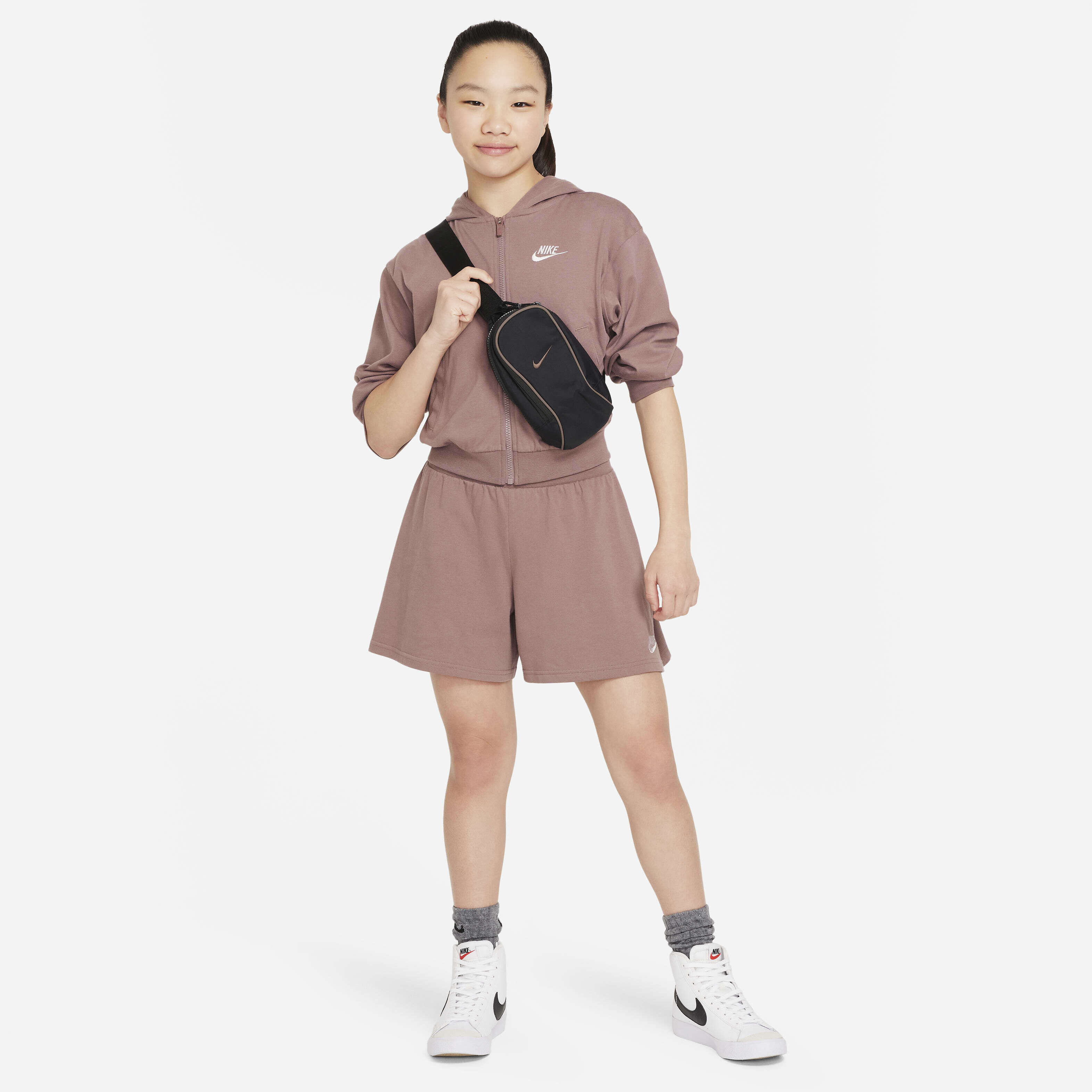 نايكي سبورتسوير image number 4