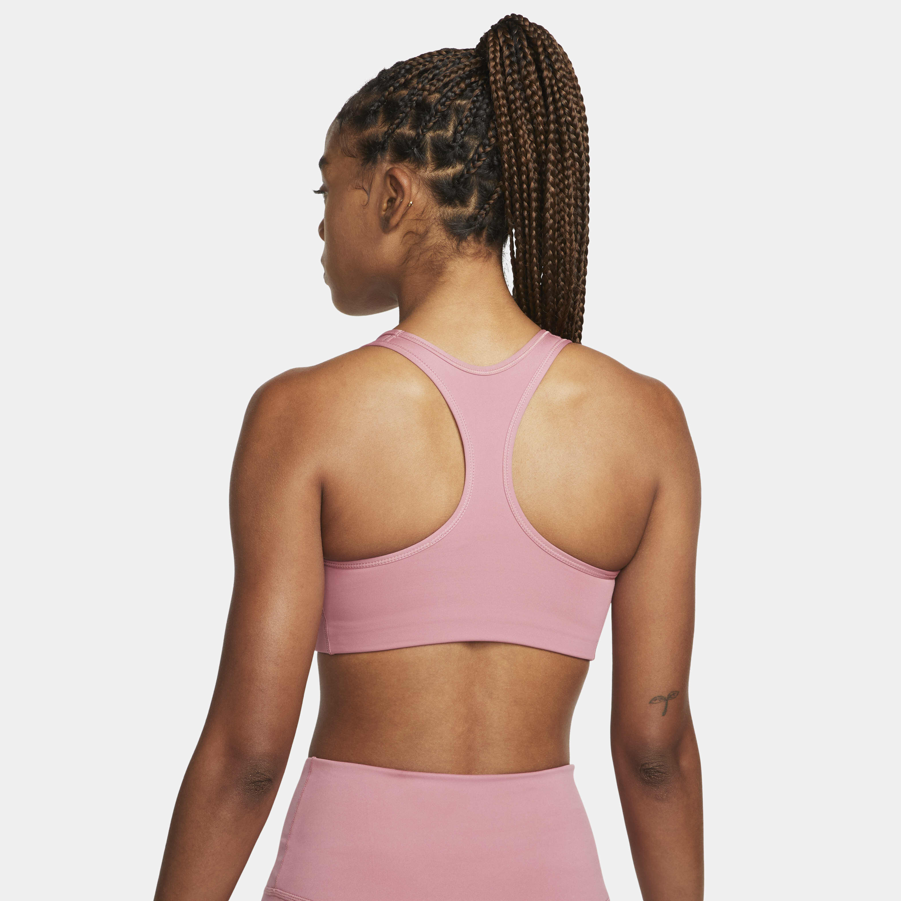 نايكي سووش image number 1