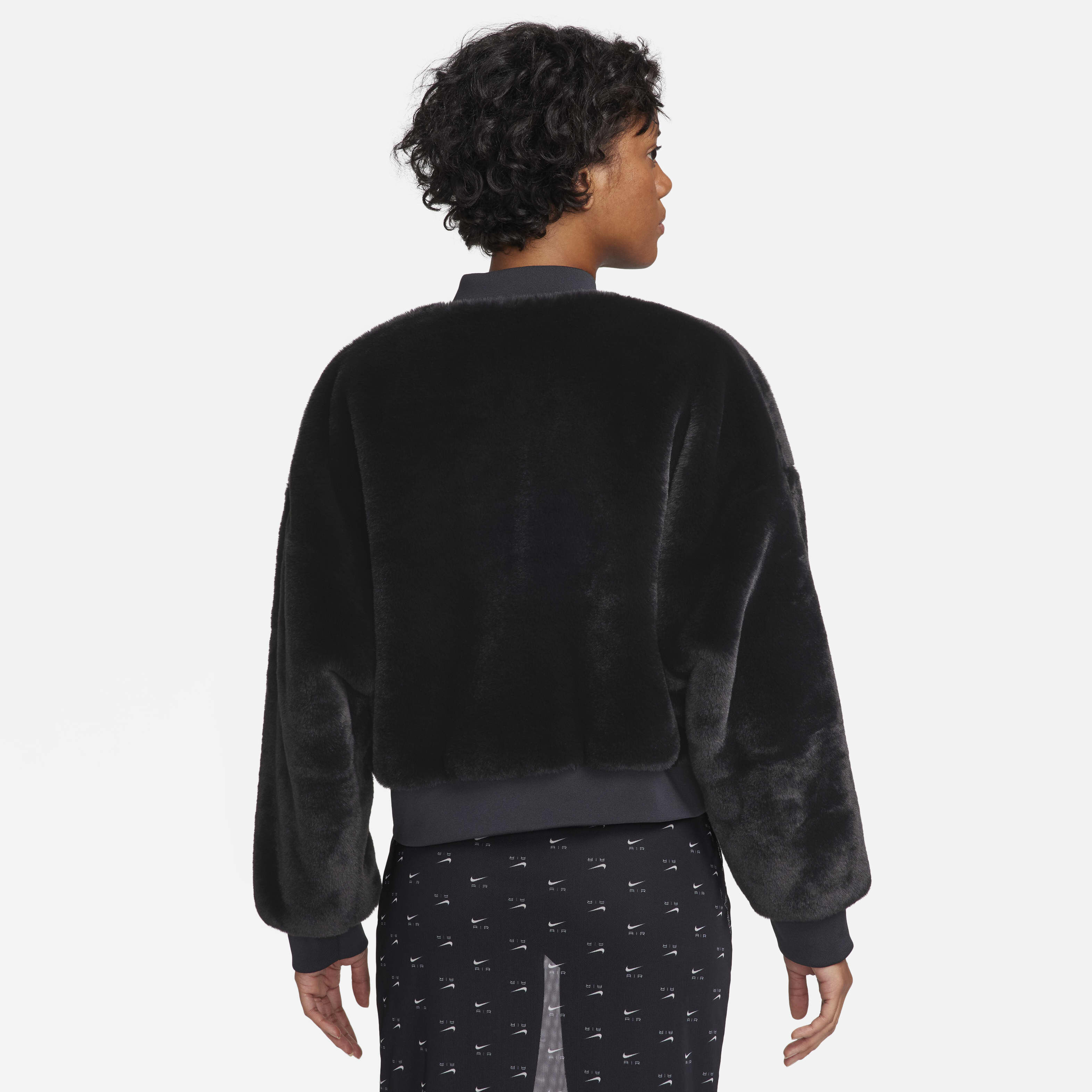 نايكي سبورتسوير image number 1