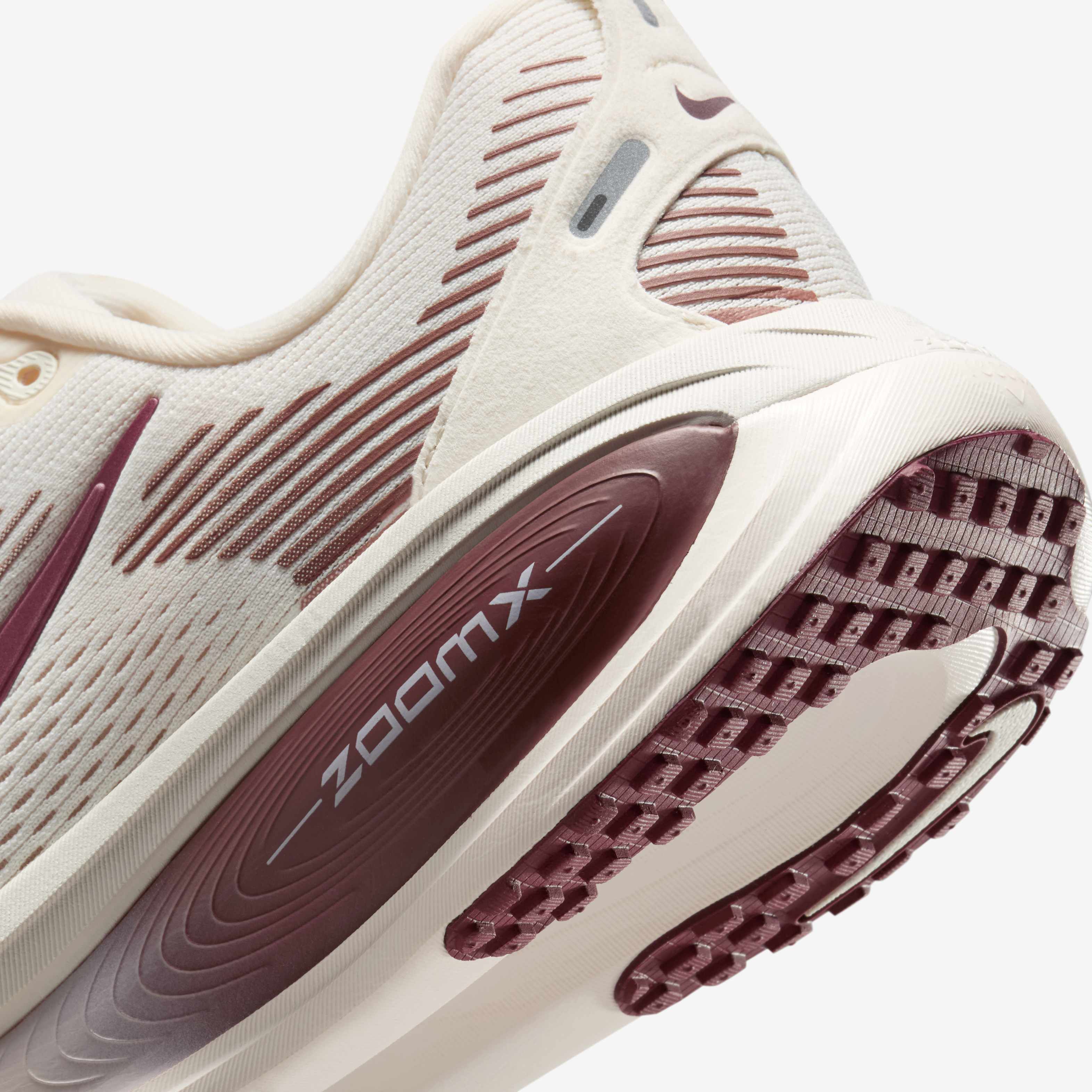 نايكي فوميرو 18 image number 7