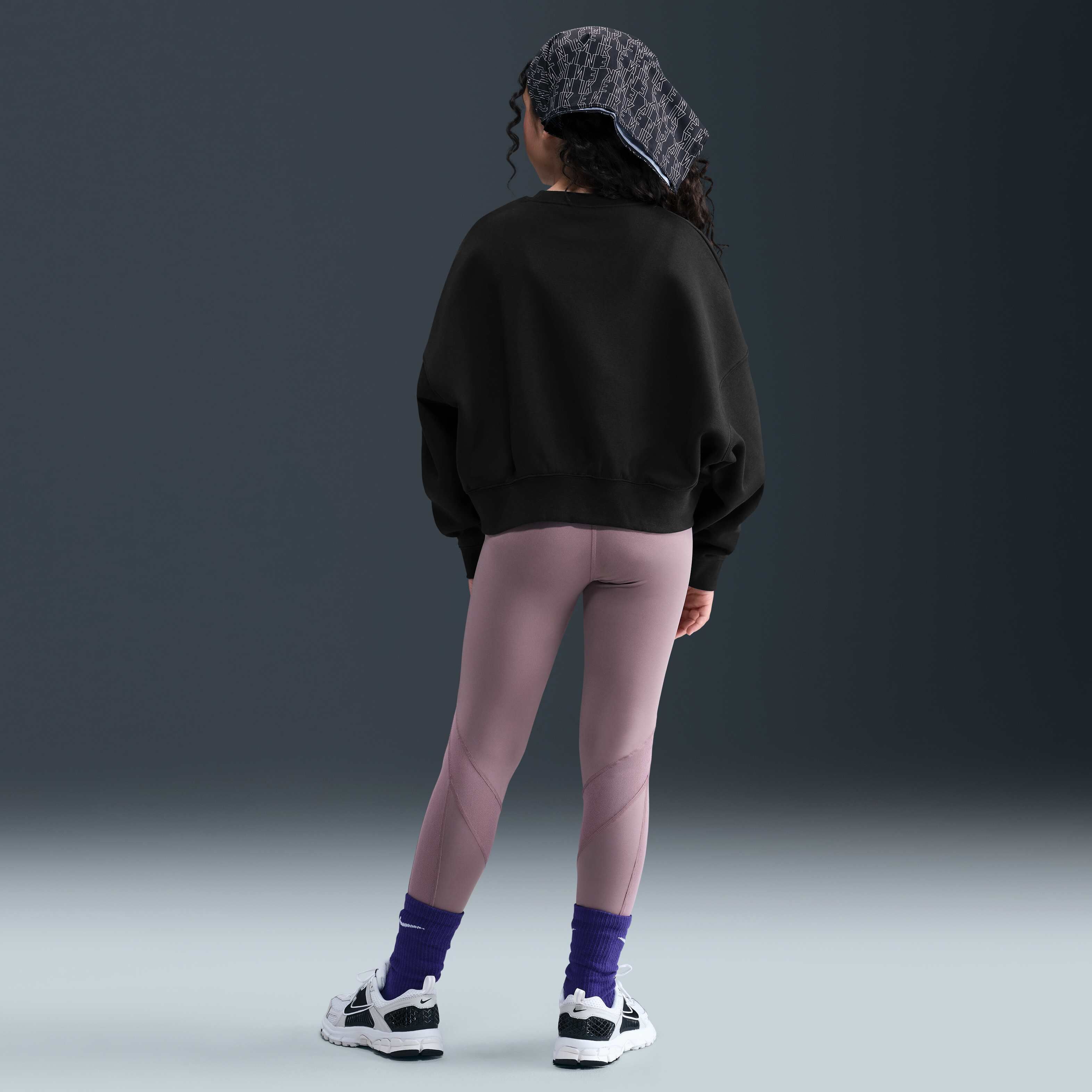 نايكي سبورتسوير image number 4