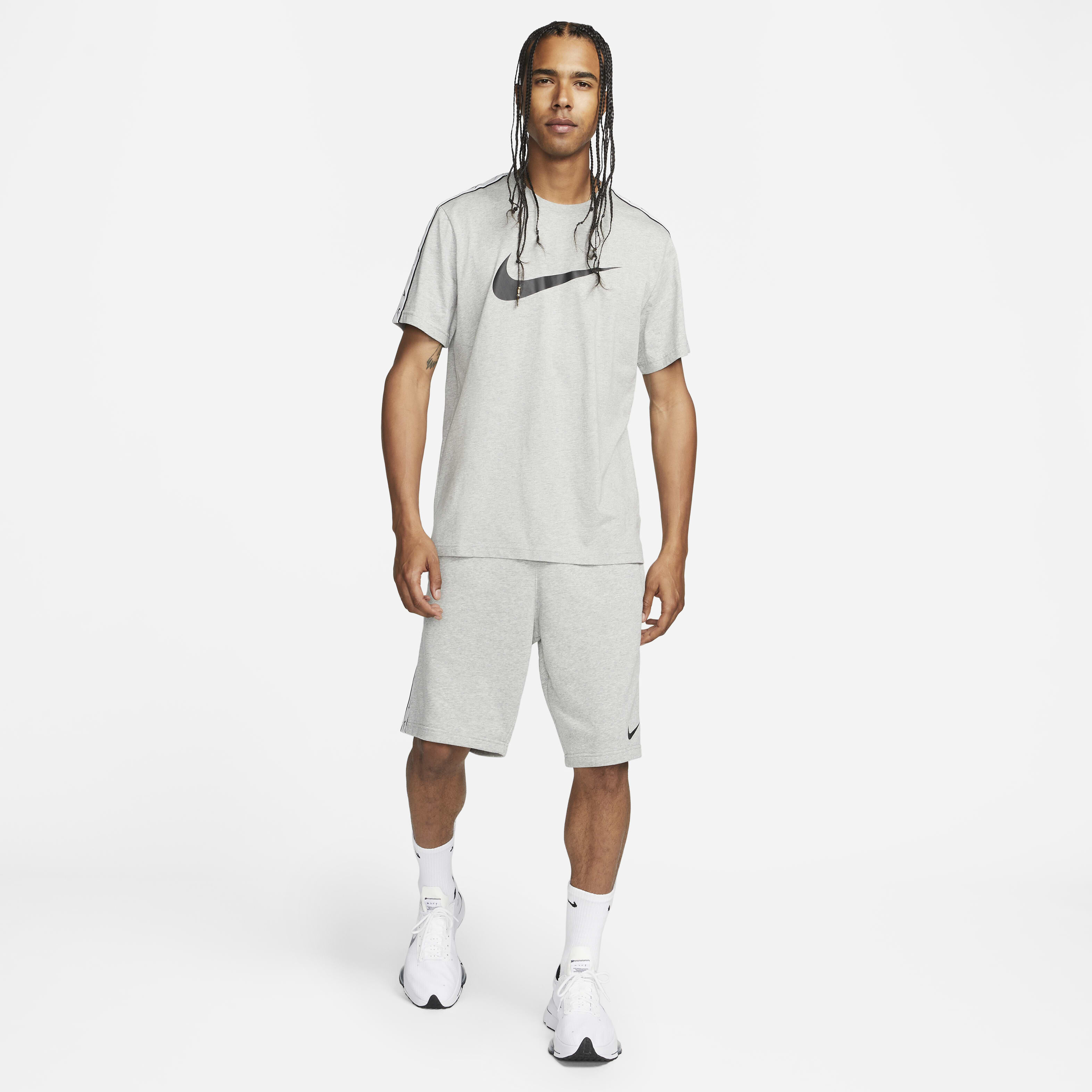 Nike Sportswear Repeat image number 4