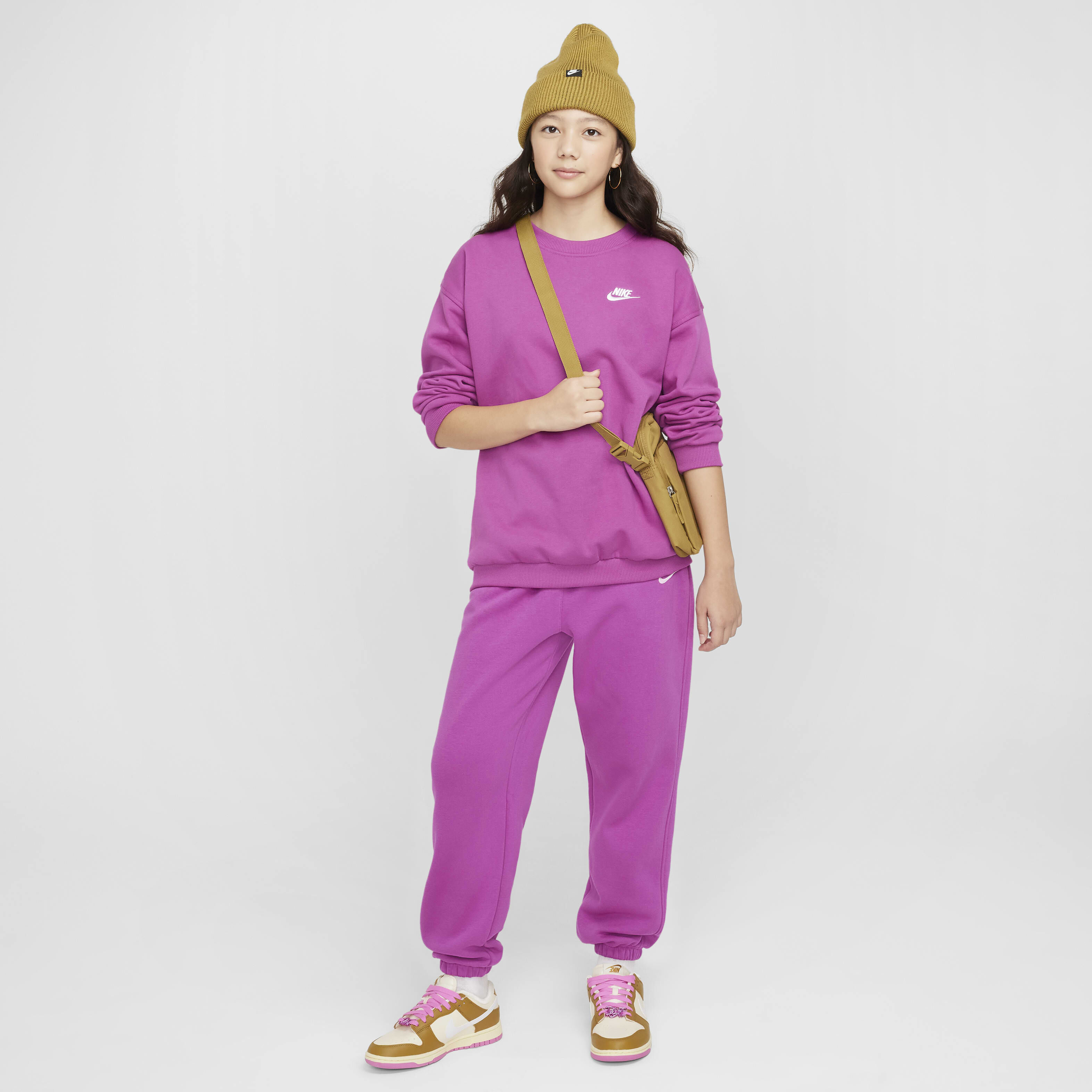 نايكي سبورتسوير كلوب فليس image number 4